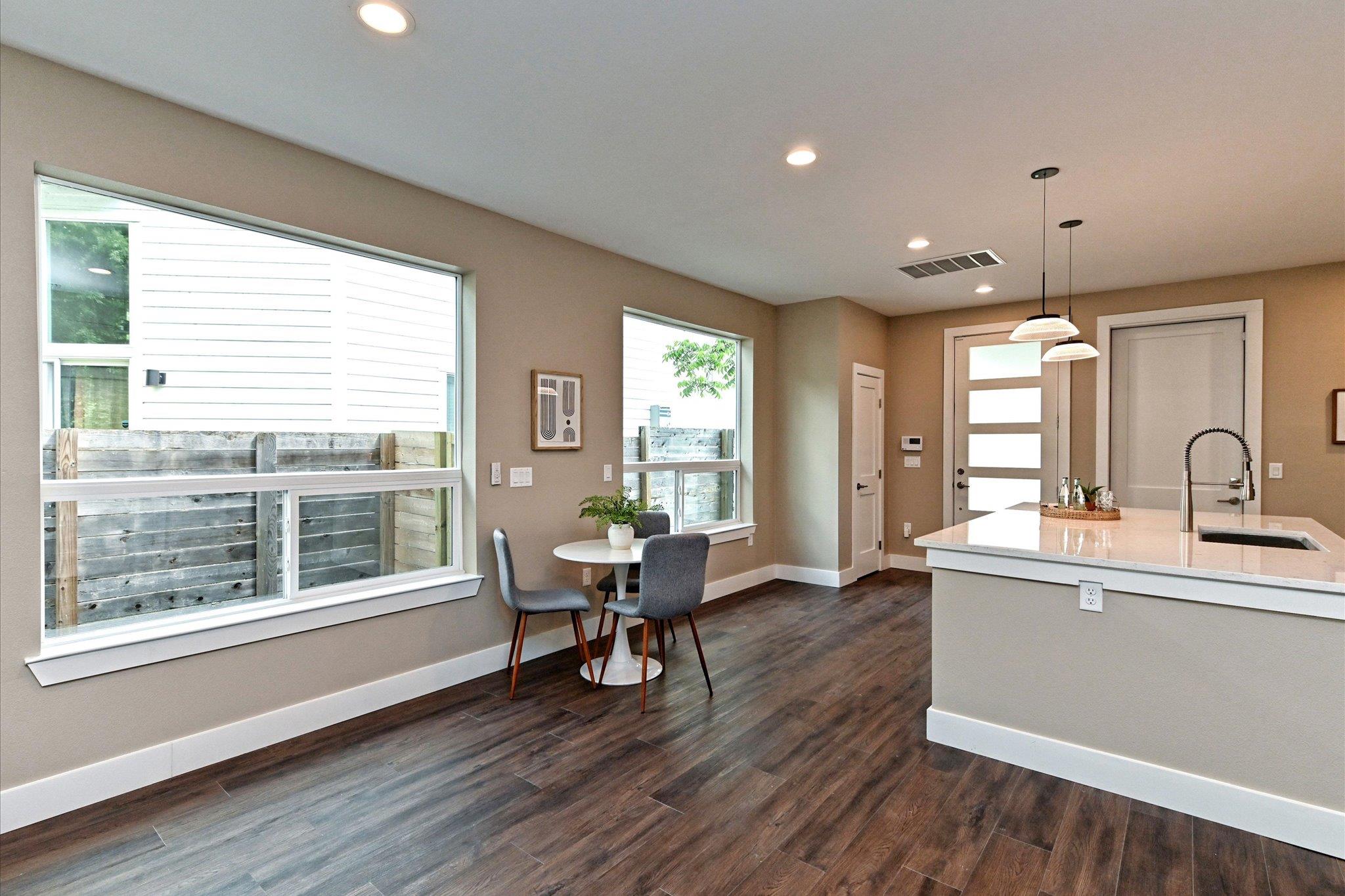 1202 Cometa St # B, Austin, TX 78721