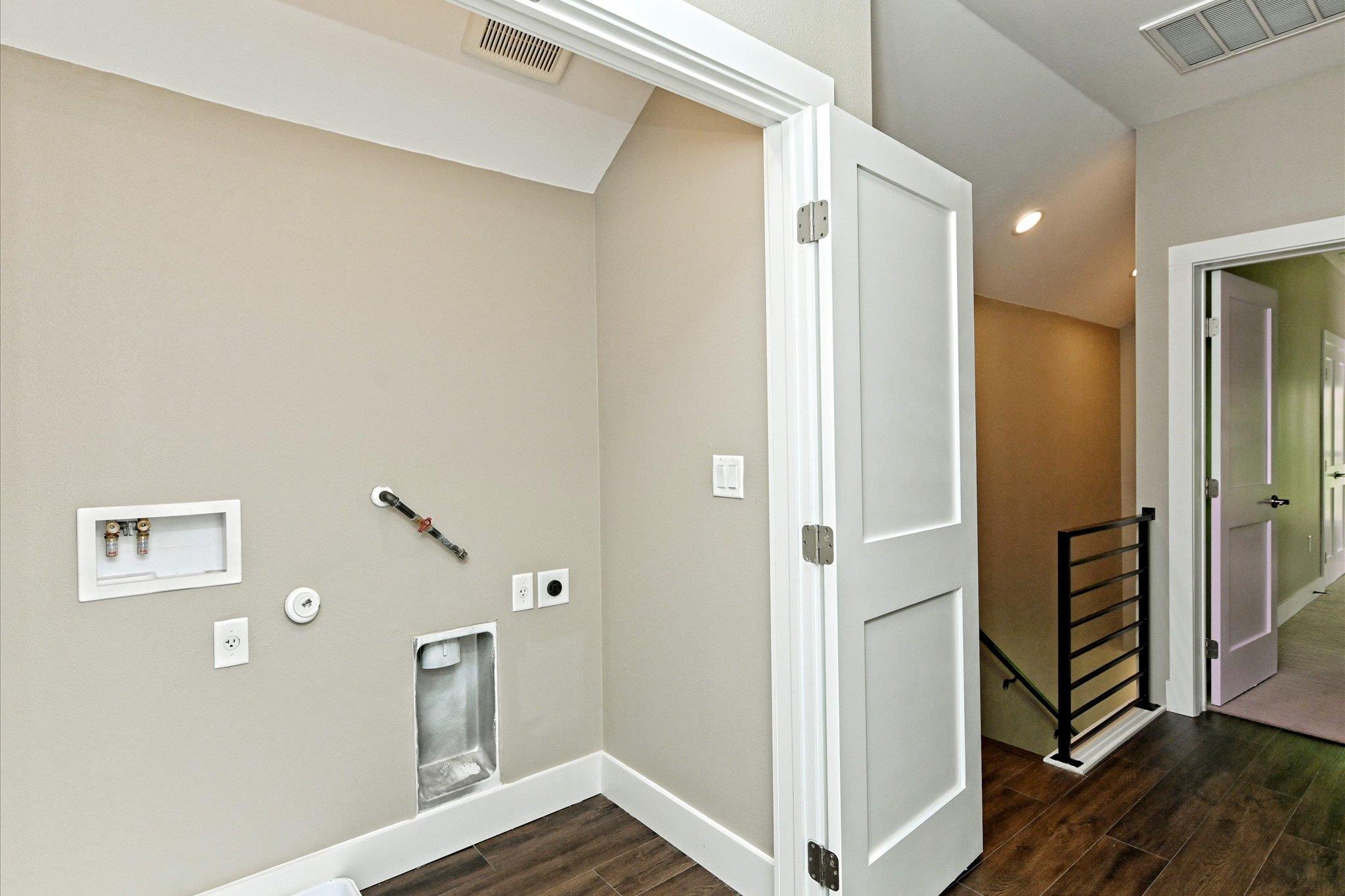 1202 Cometa St # B, Austin, TX 78721