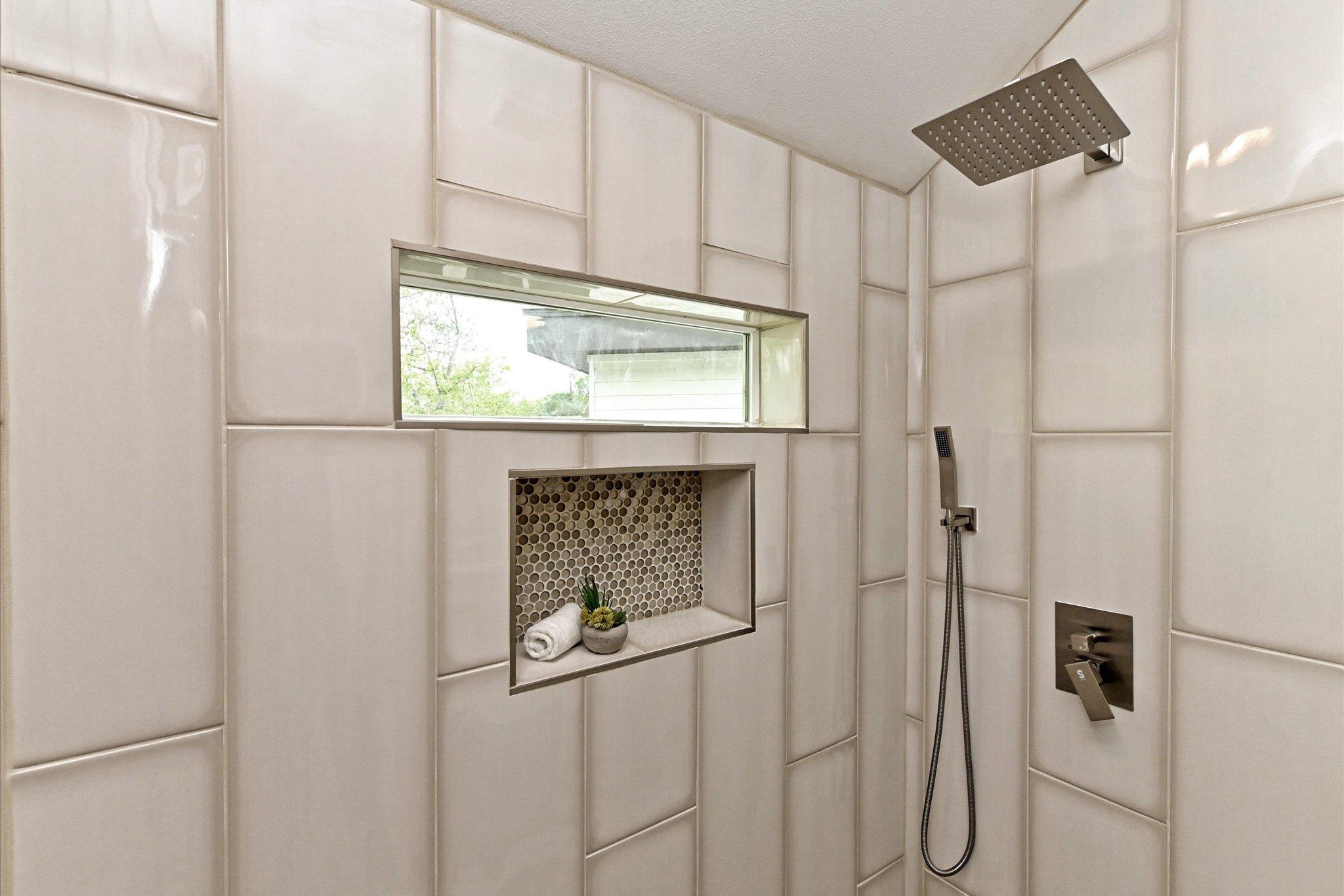 1202 Cometa St # B, Austin, TX 78721