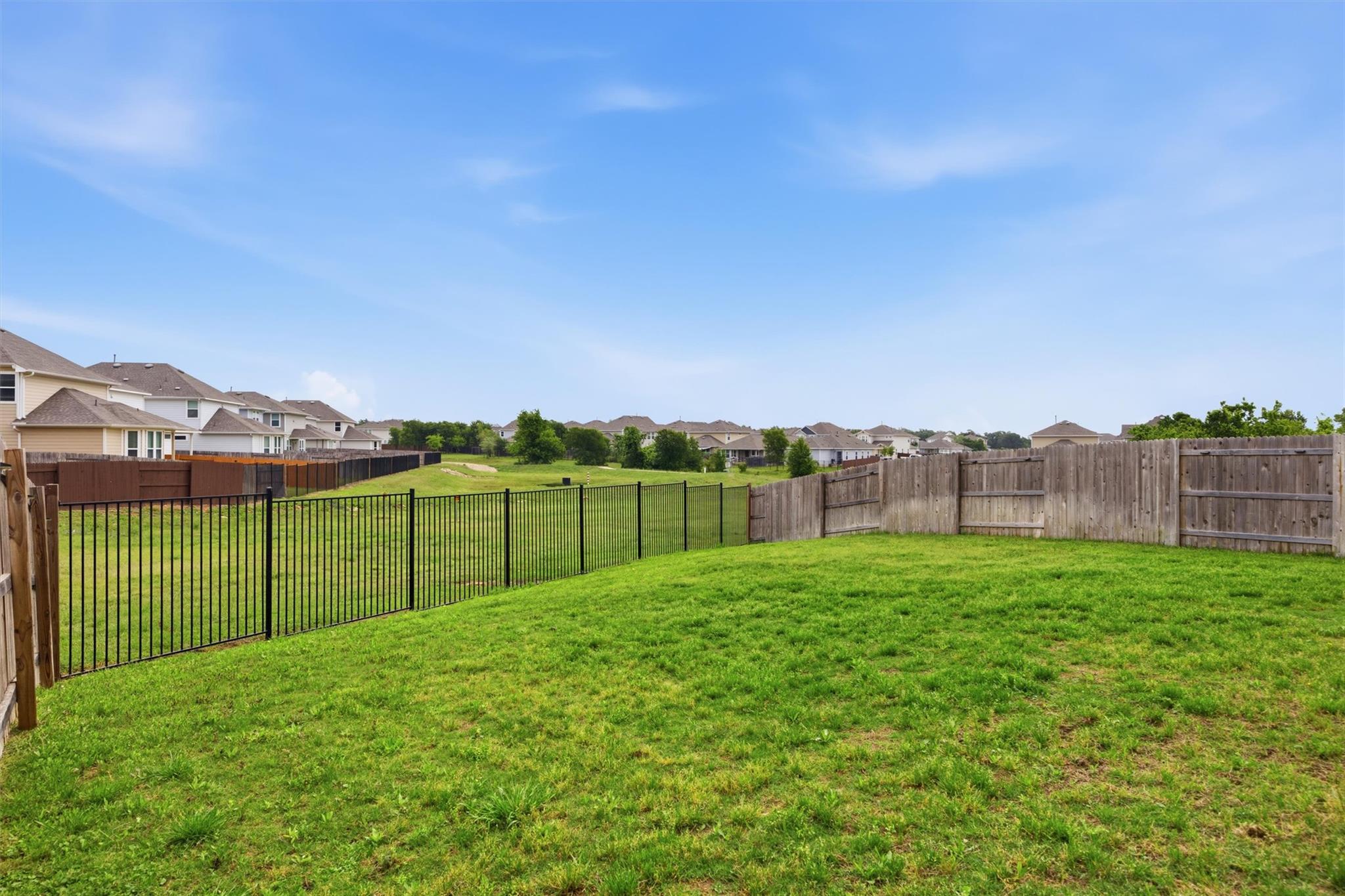 105 Tall Grass Dr, Georgetown, TX 78628