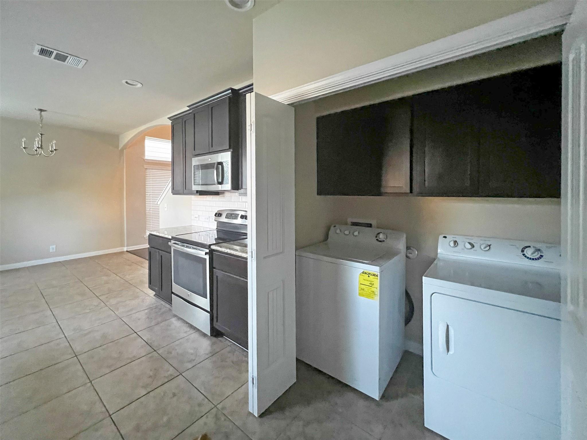 928 Lost Pines Ln, Cedar Park, TX 78613