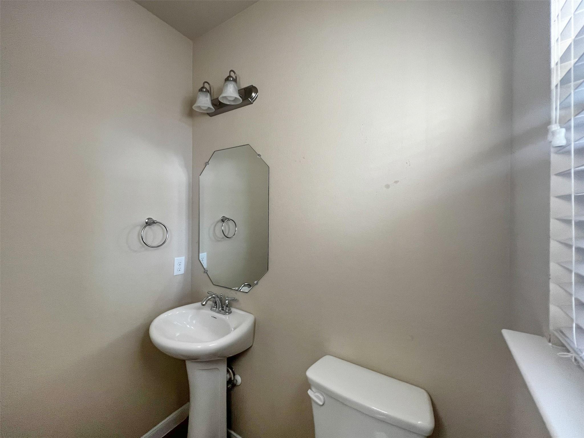 928 Lost Pines Ln, Cedar Park, TX 78613