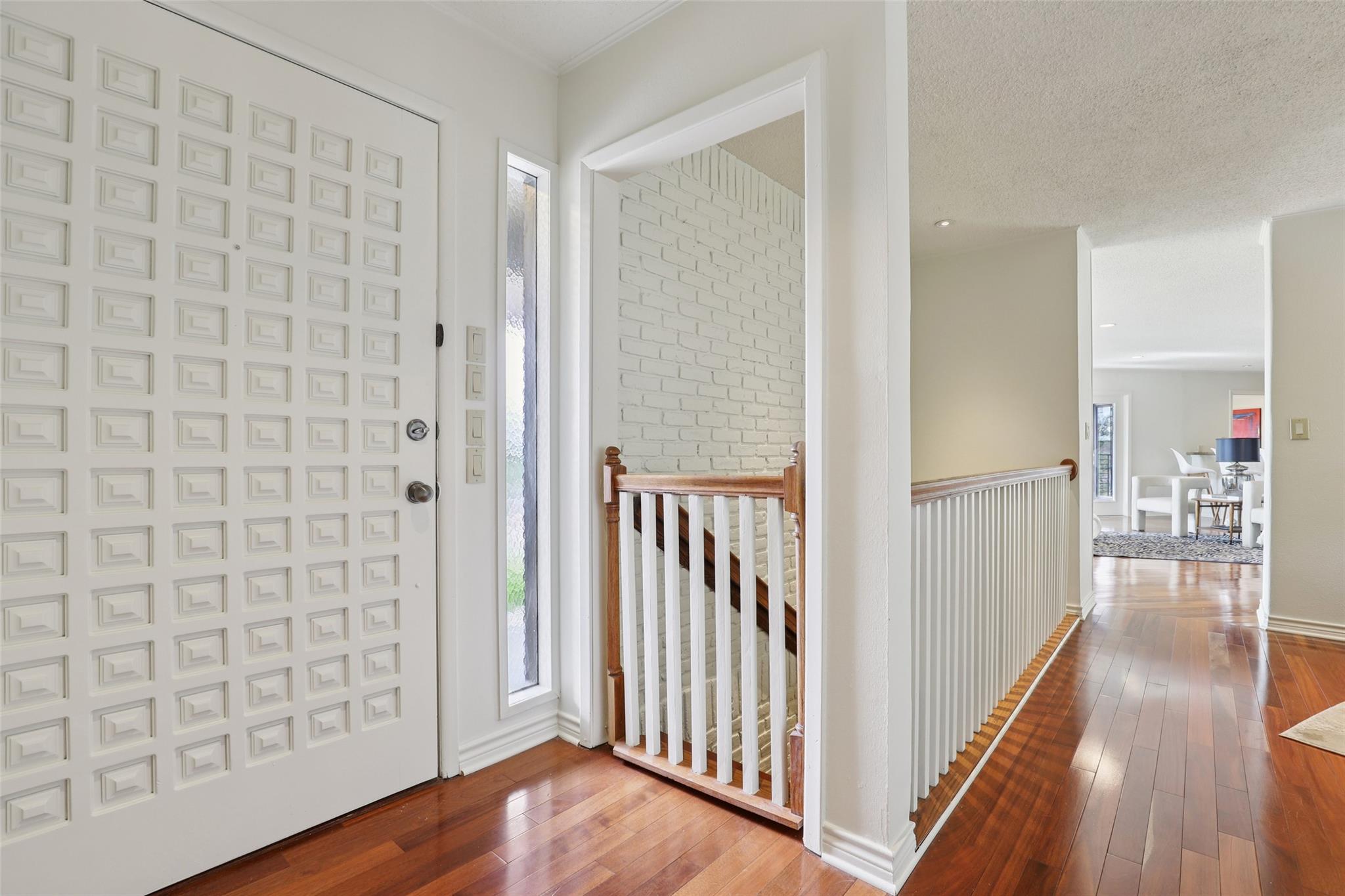 714 Starcrest Dr, New Braunfels, TX 78130