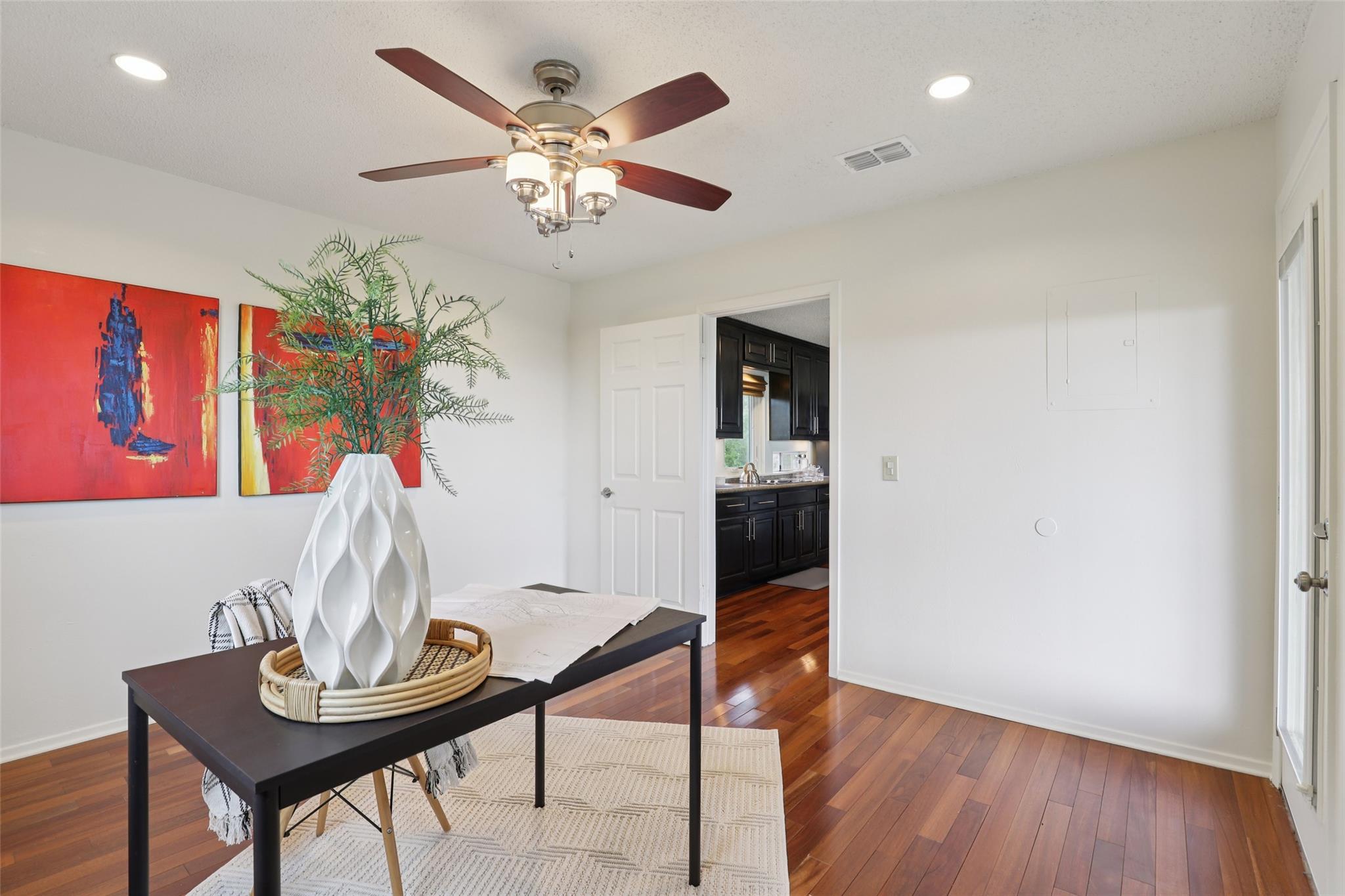 714 Starcrest Dr, New Braunfels, TX 78130