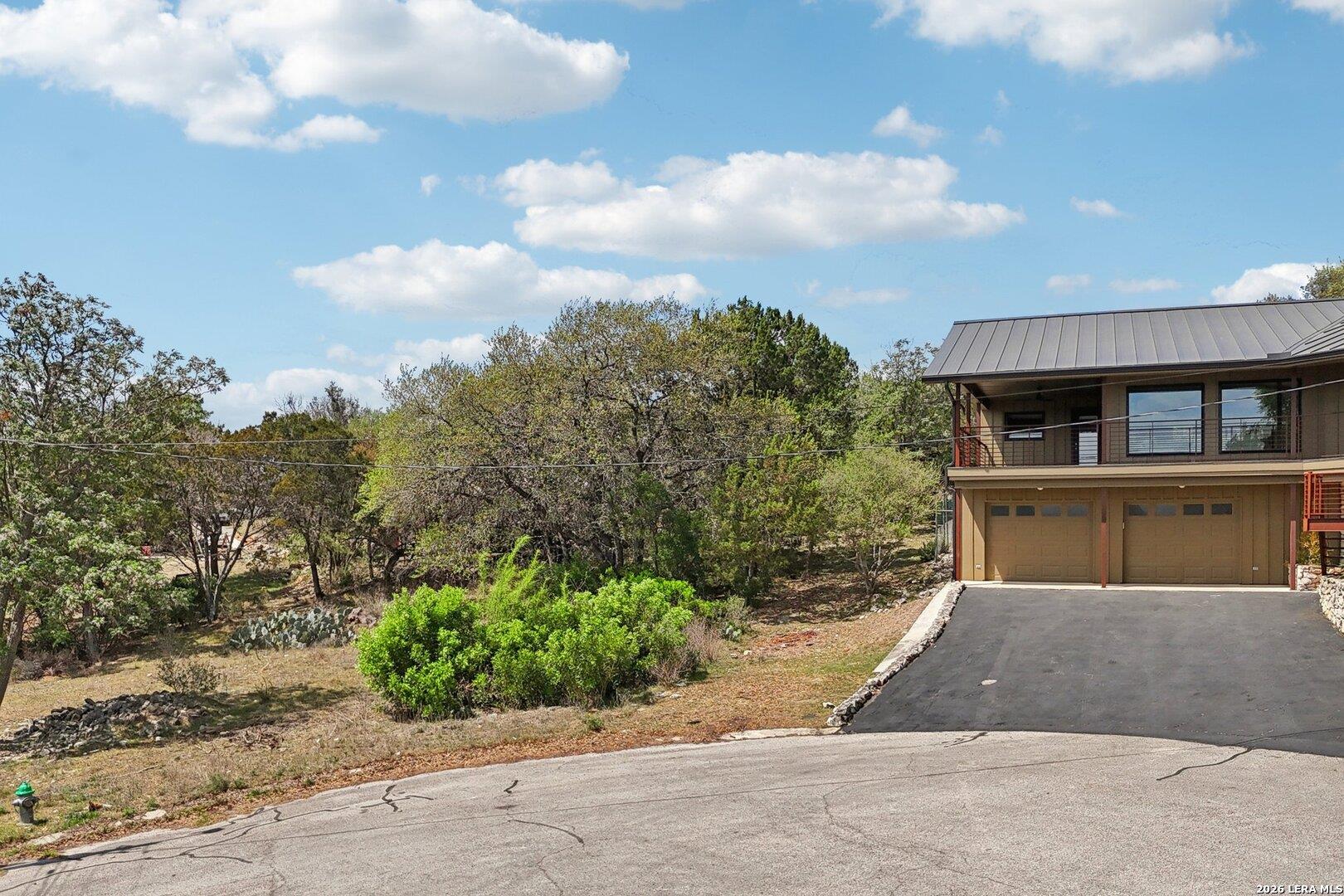 718 Starcrest, New Braunfels, TX 78130