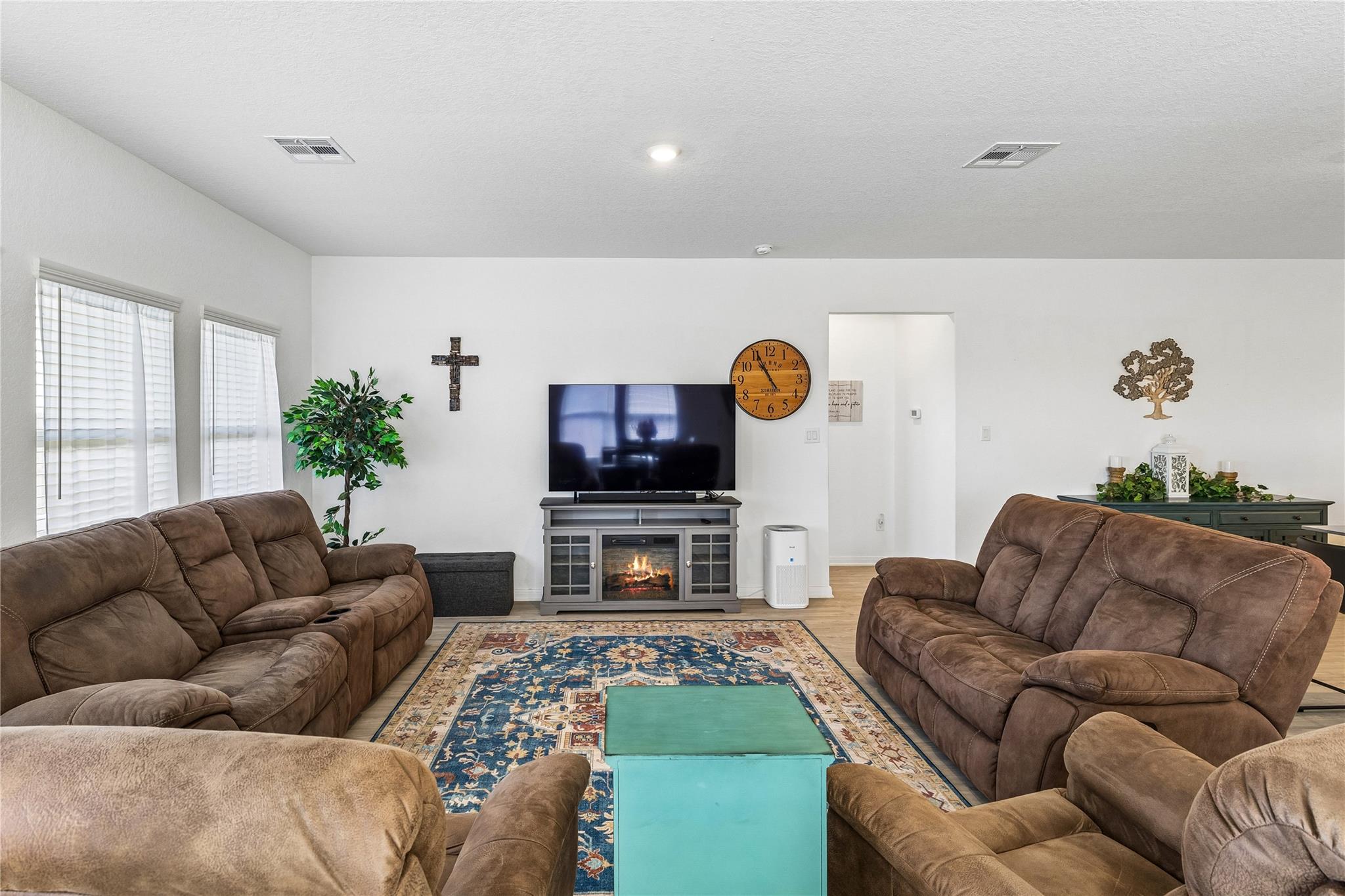 5801 Musquiz Rdg, Seguin, TX 78155