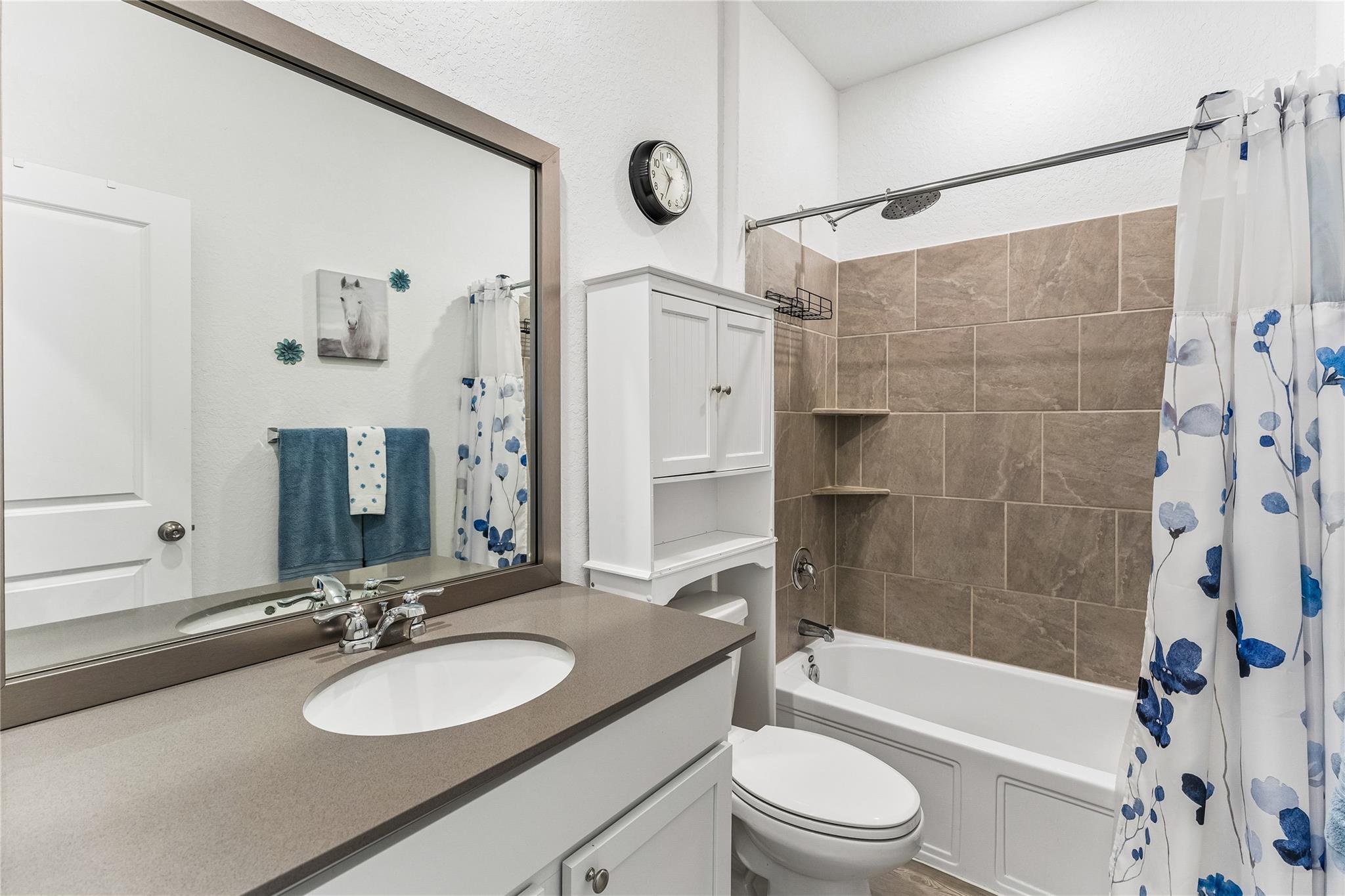 5801 Musquiz Rdg, Seguin, TX 78155