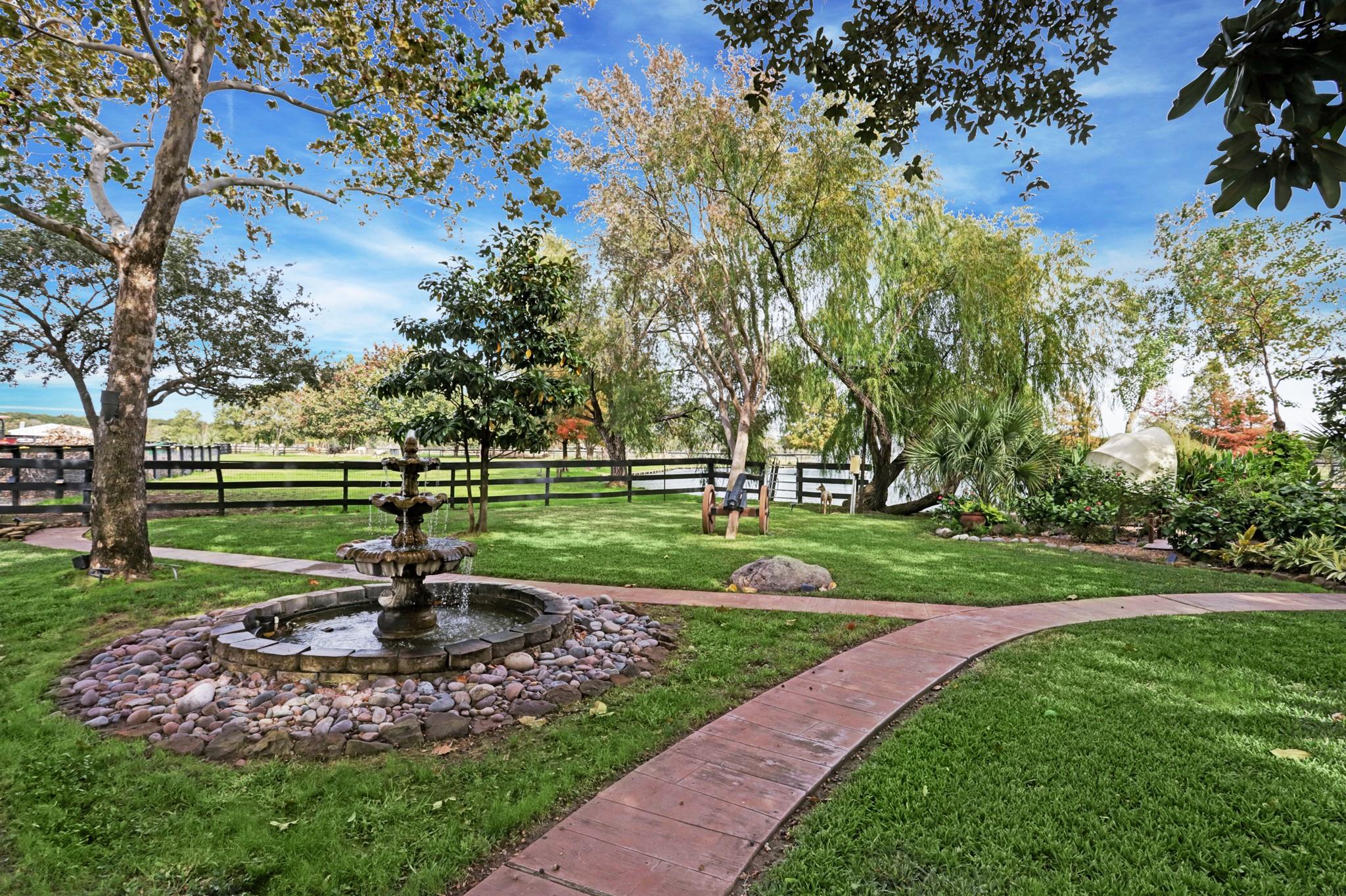 1834 Fm 1463 Rd, Katy, TX 77494