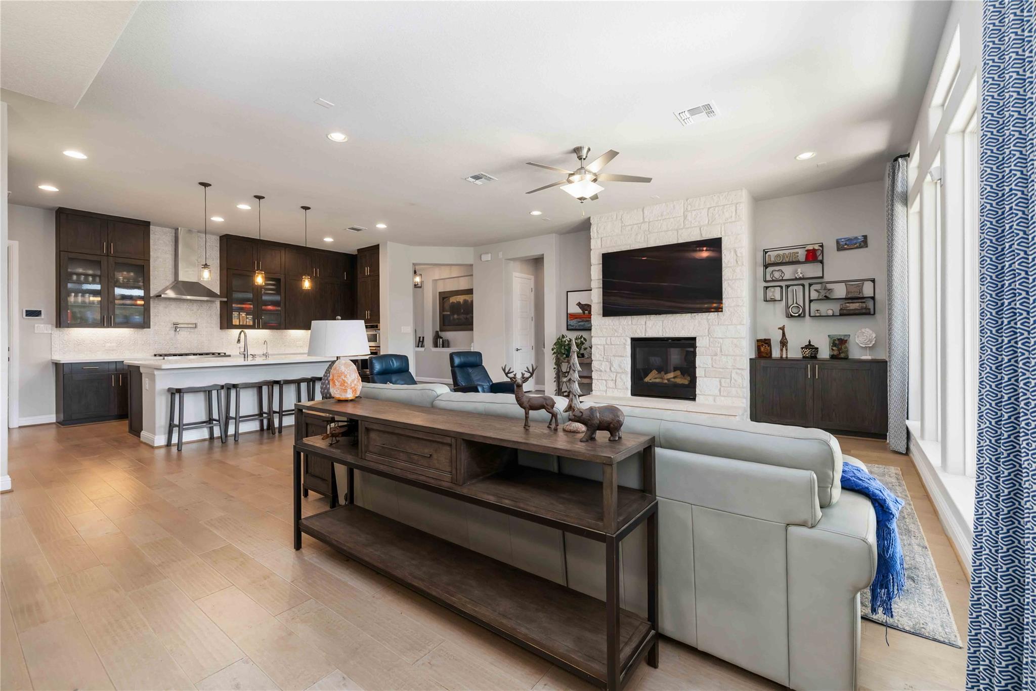 237 Abbeyville Walk, Austin, TX 78738