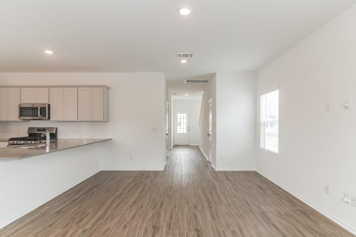 231 Rioja, Kyle, TX 78640