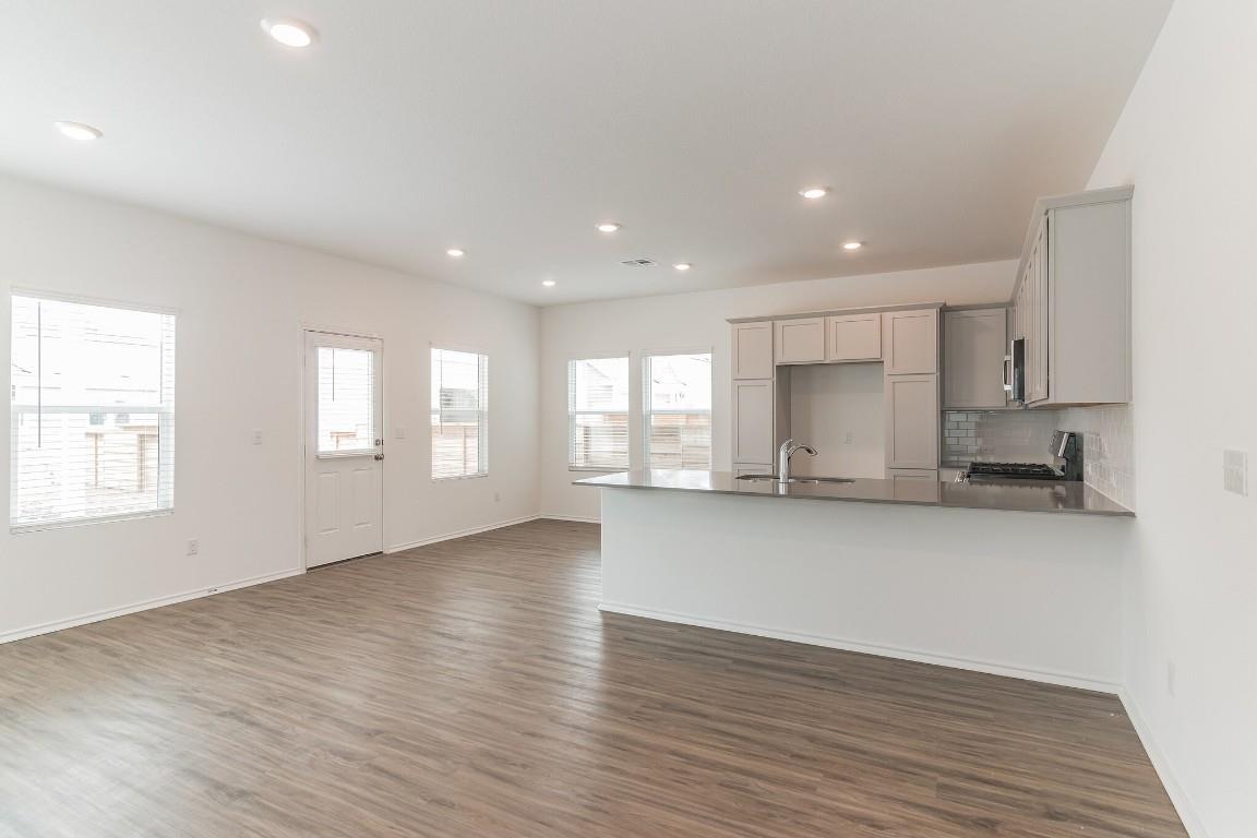 231 Rioja, Kyle, TX 78640