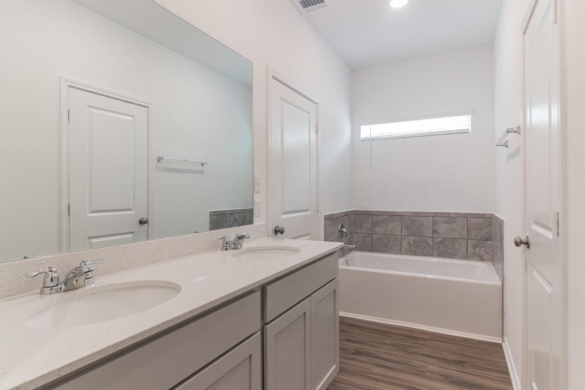 231 Rioja, Kyle, TX 78640