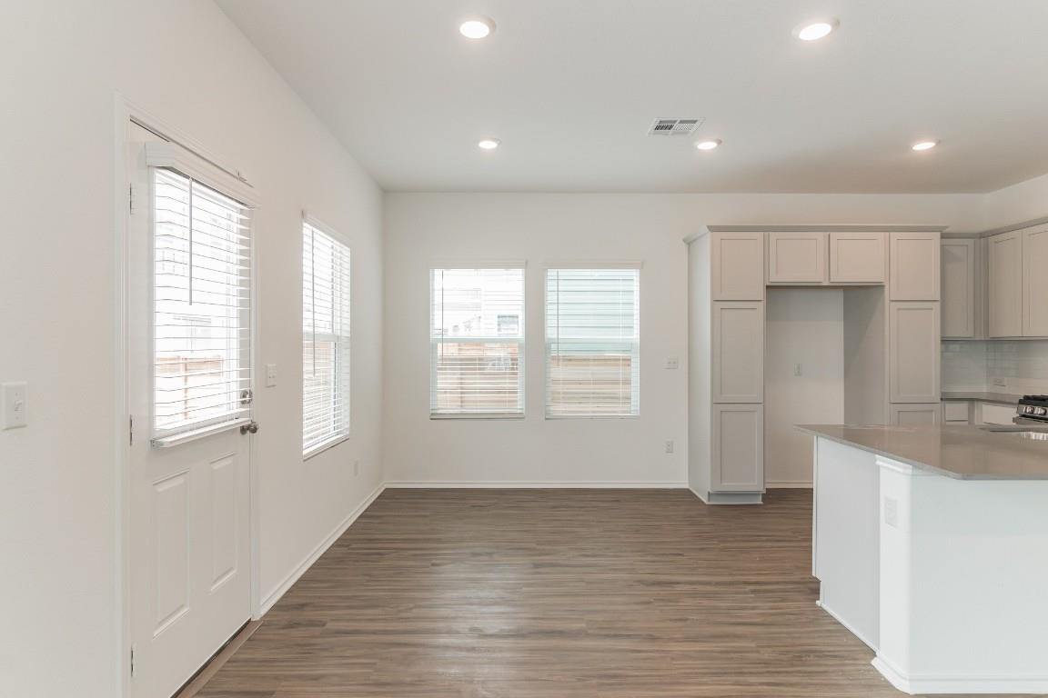 231 Rioja, Kyle, TX 78640