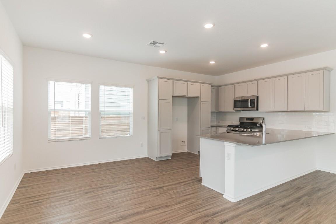 231 Rioja, Kyle, TX 78640