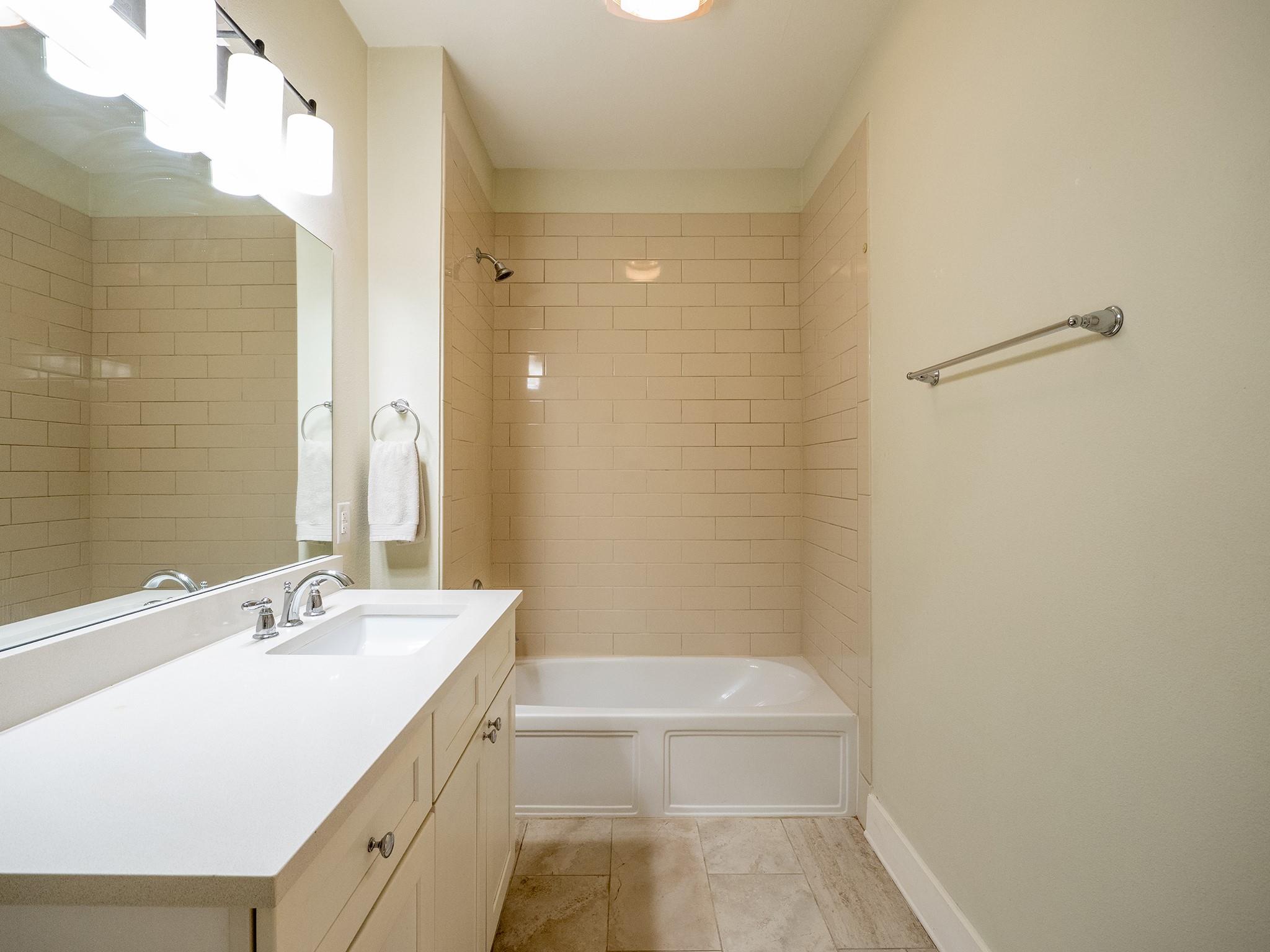 908 Nueces St # 11, Austin, TX 78701