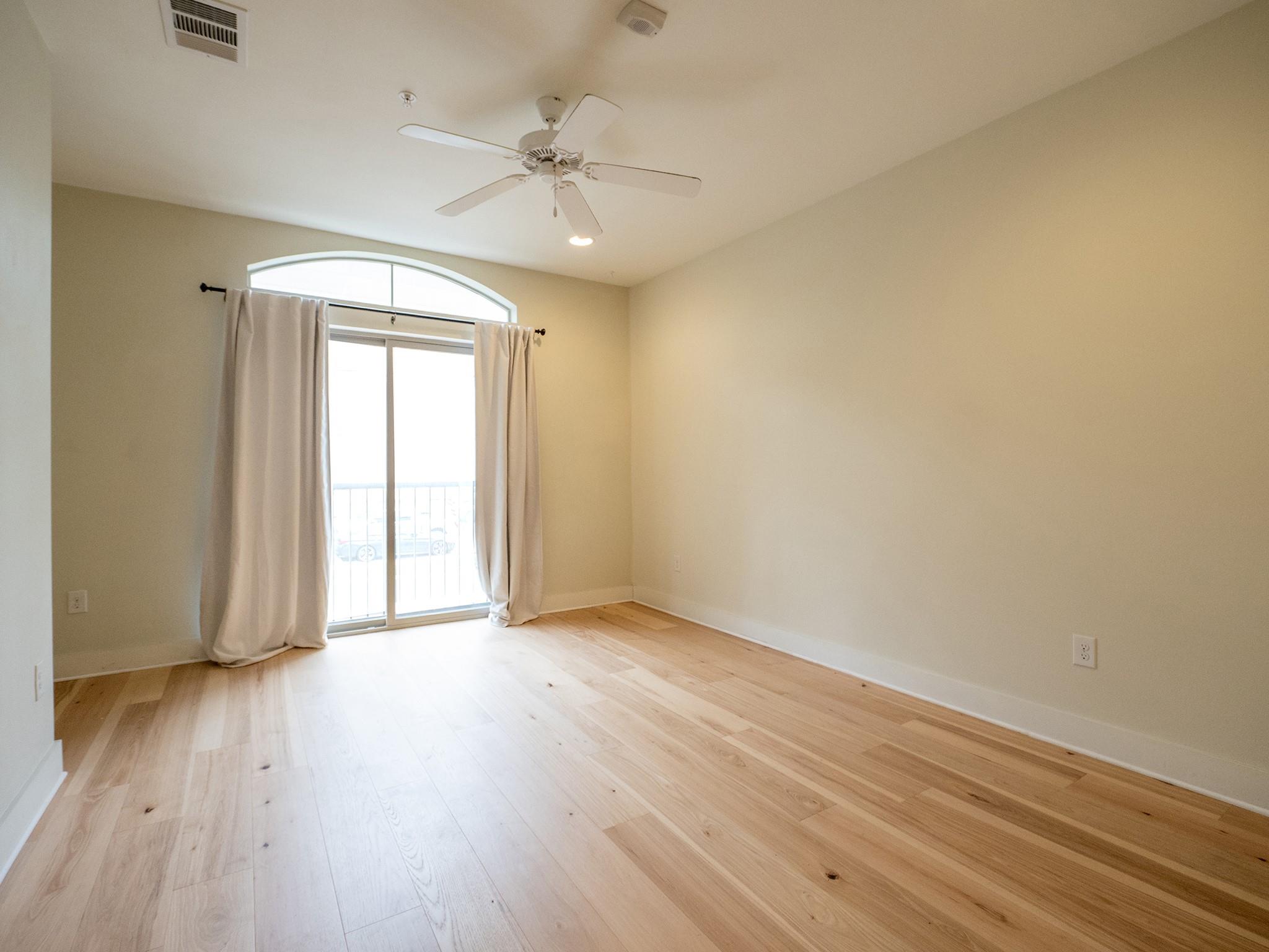 908 Nueces St # 11, Austin, TX 78701