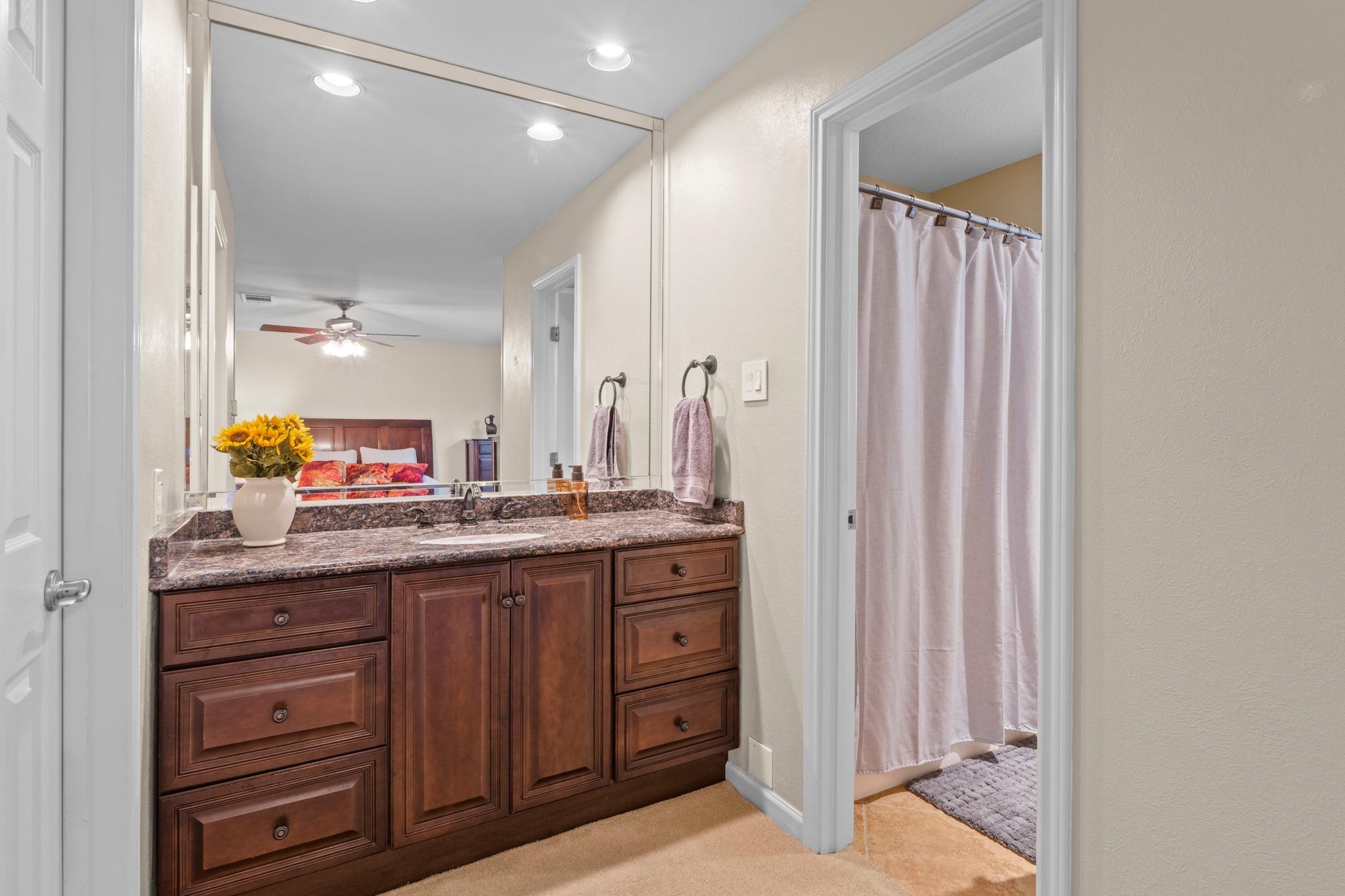 4107 Columbine Dr, Austin, TX 78727