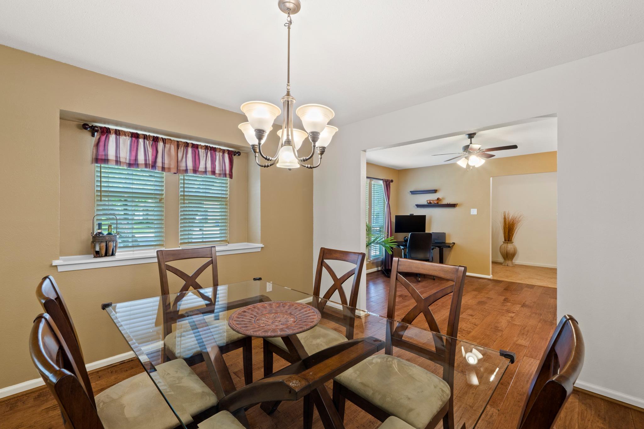 4107 Columbine Dr, Austin, TX 78727