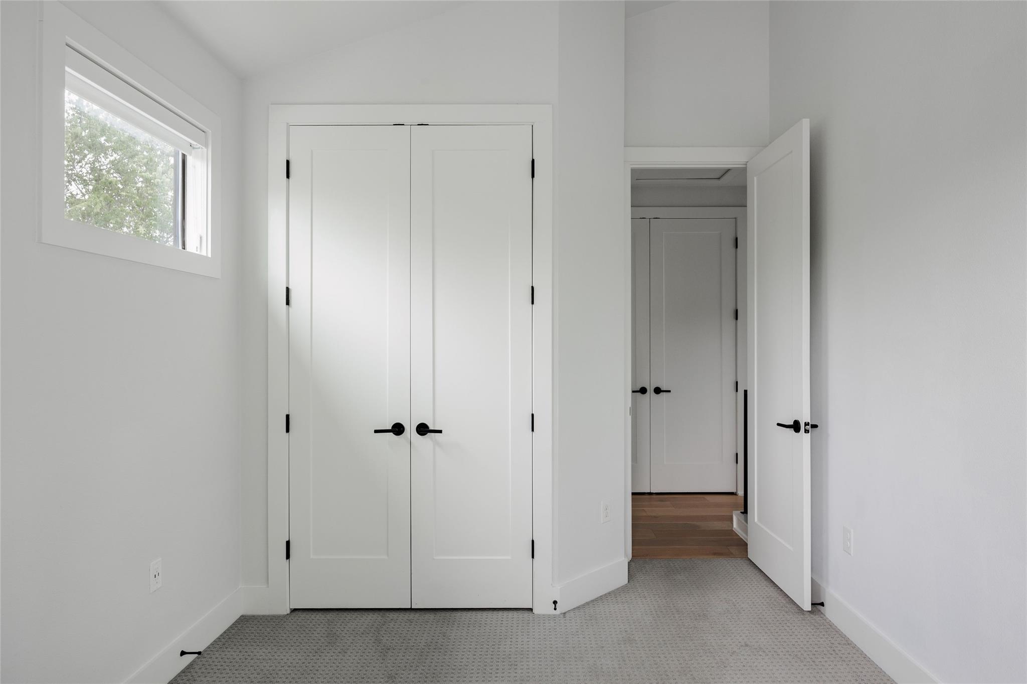 1102 Tillery St # 1, Austin, TX 78702