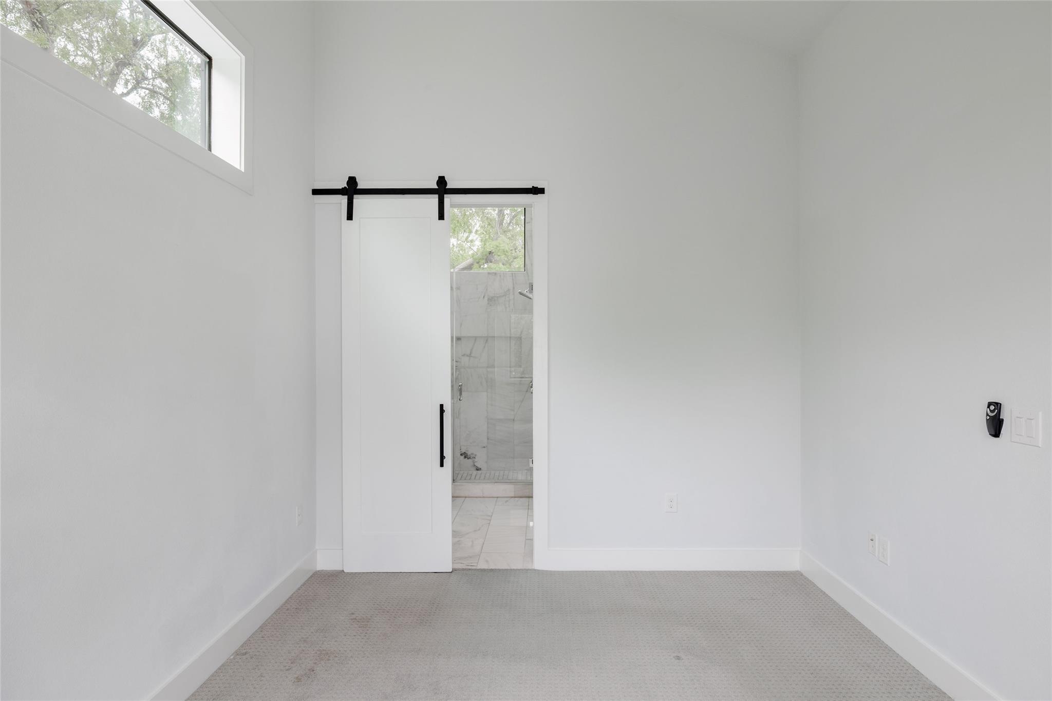 1102 Tillery St # 1, Austin, TX 78702