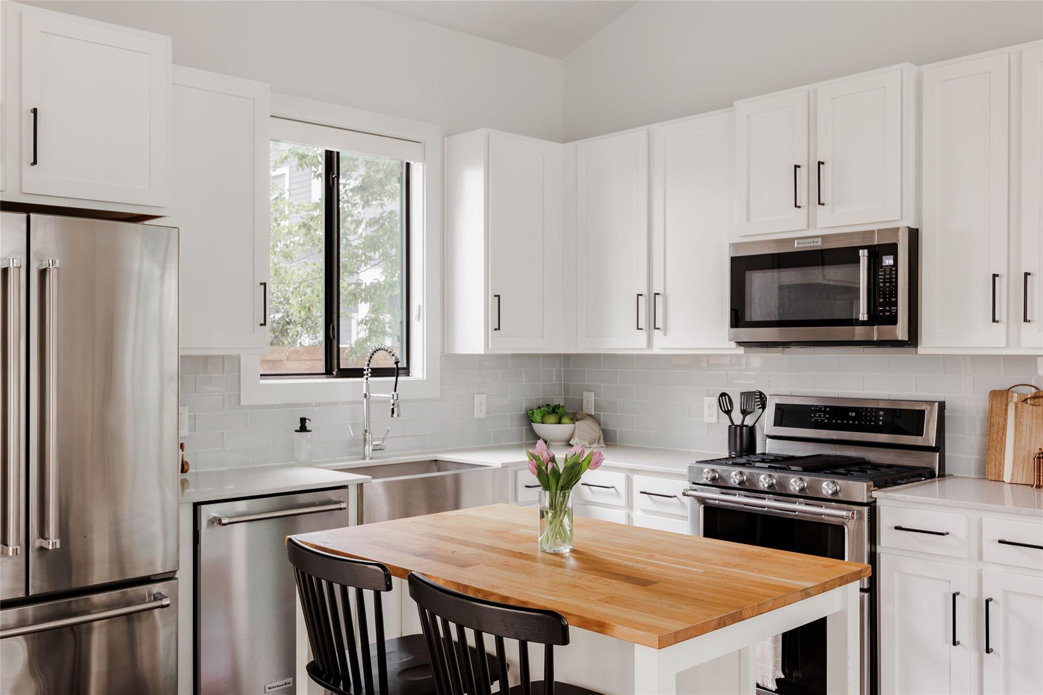 1102 Tillery St # 1, Austin, TX 78702