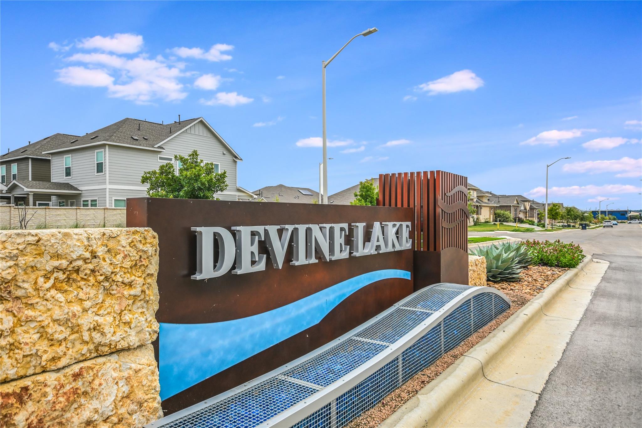1317 Aquilla Ln, Leander, TX 78641