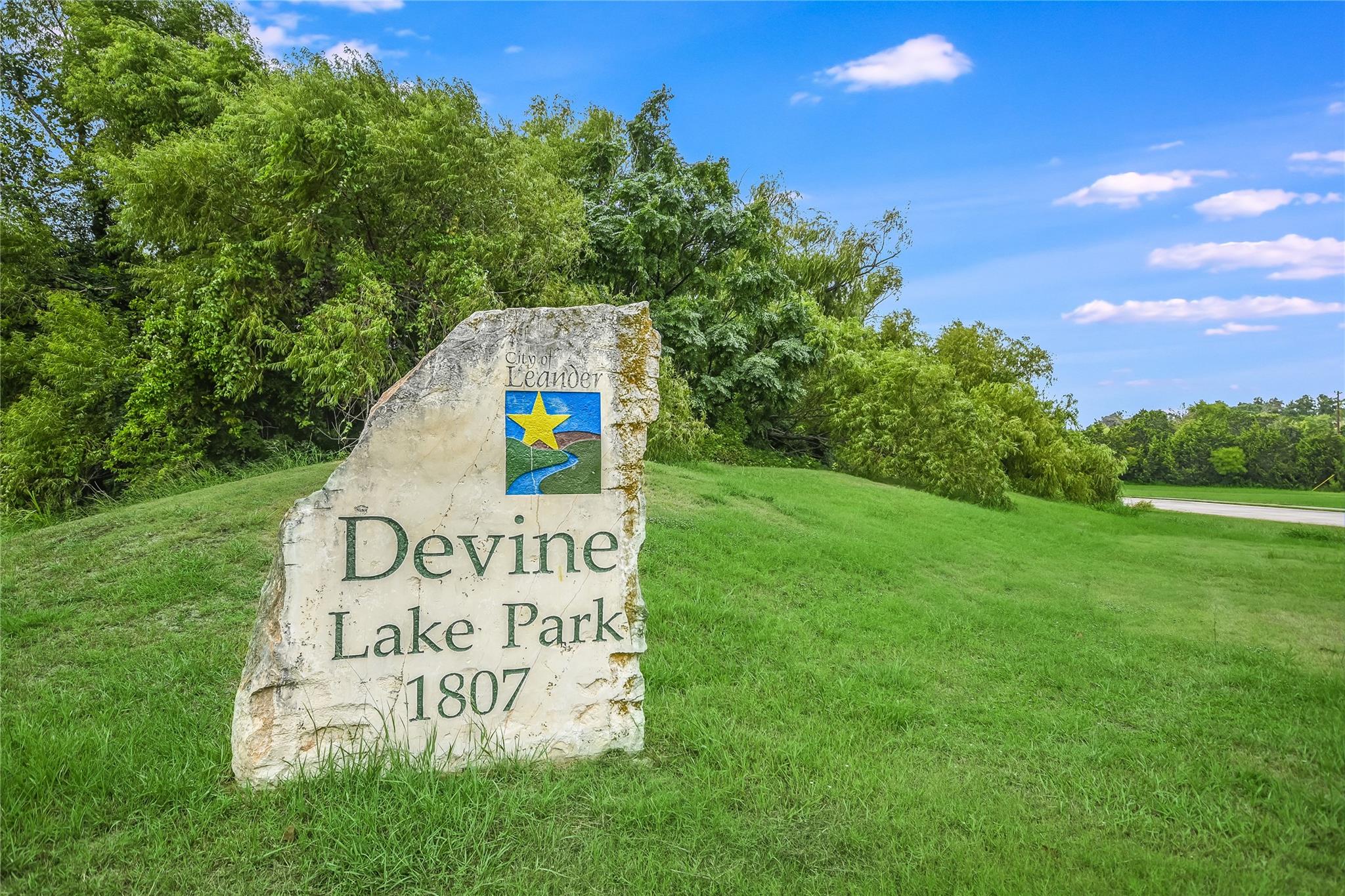 1317 Aquilla Ln, Leander, TX 78641