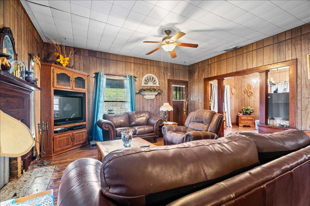 316 Mesquite St, Bertram, TX 78605