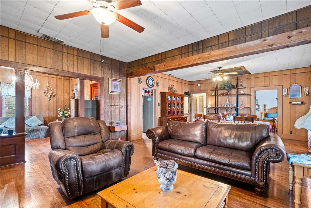 316 Mesquite St, Bertram, TX 78605