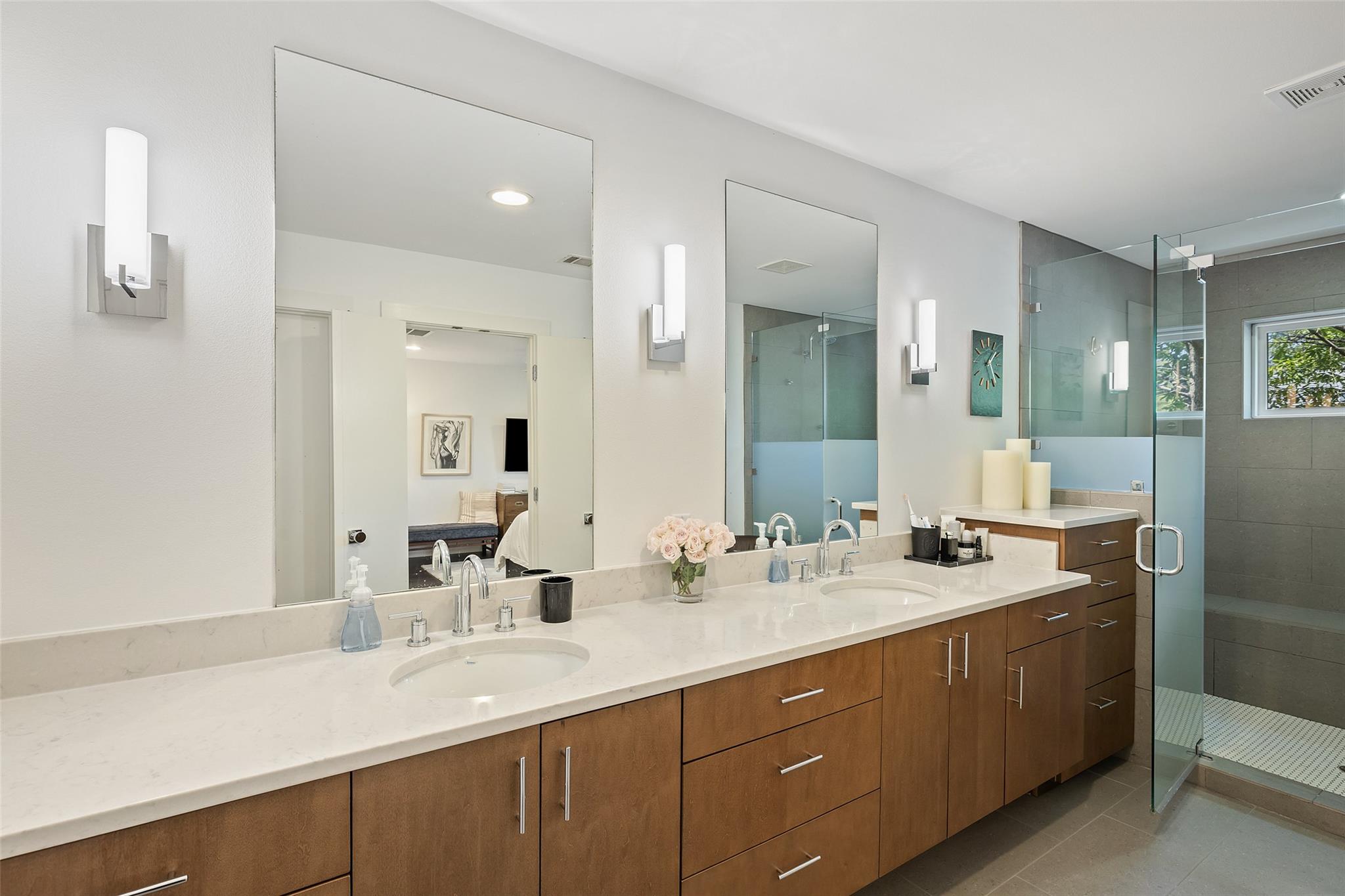 2118 Brackenridge St # 5, Austin, TX 78704