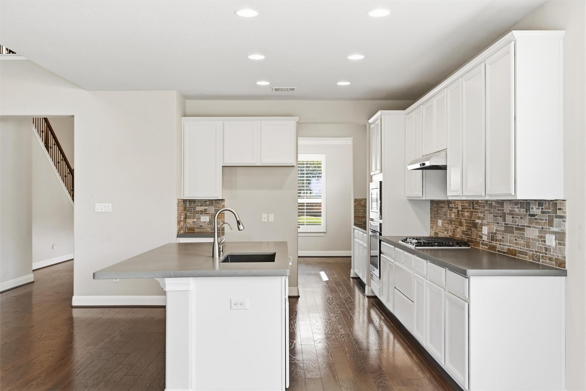 4301 Big Tree Trl, Leander, TX 78641