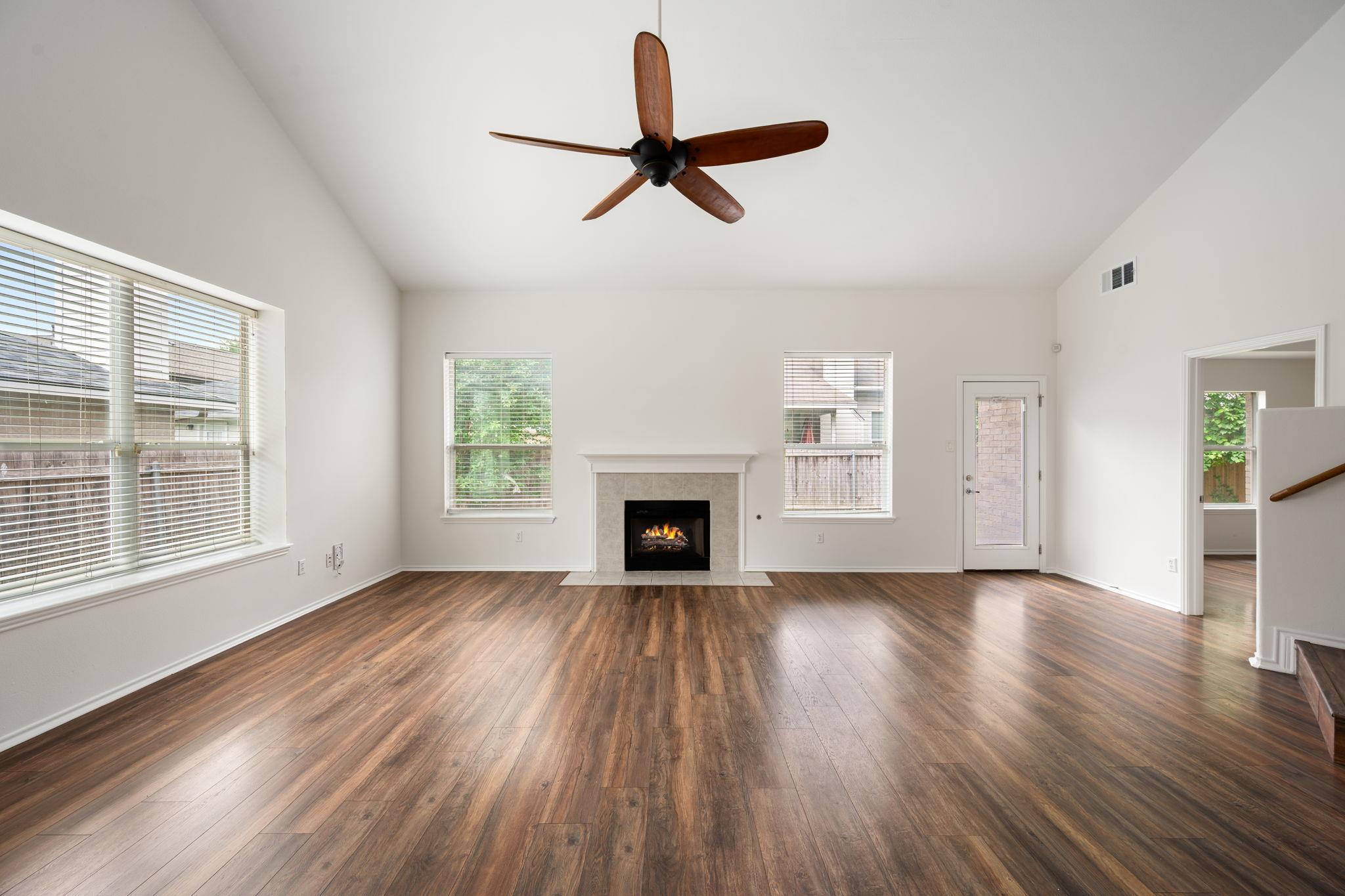 3902 Bonnie Ln, Round Rock, TX 78665