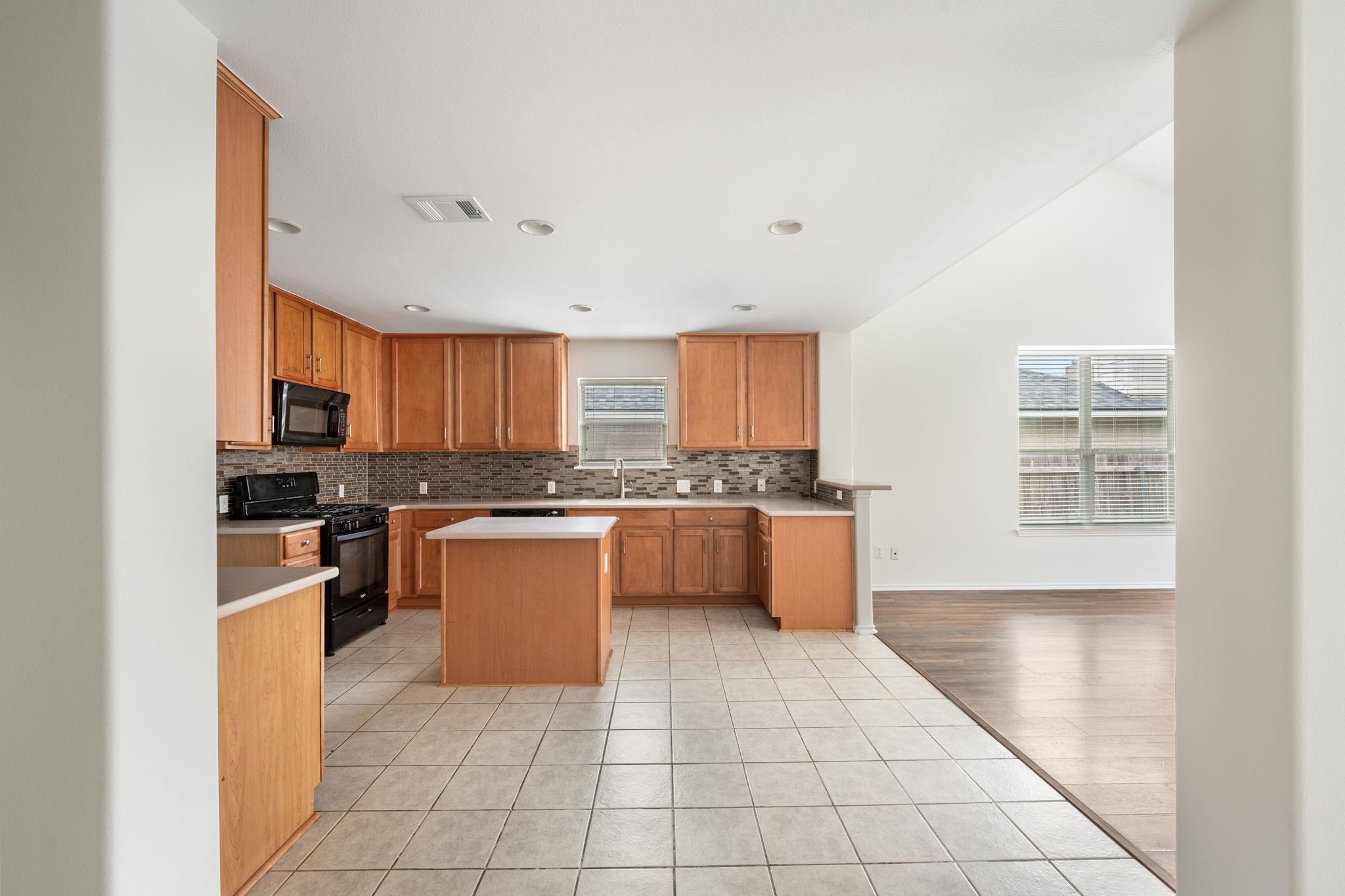 3902 Bonnie Ln, Round Rock, TX 78665