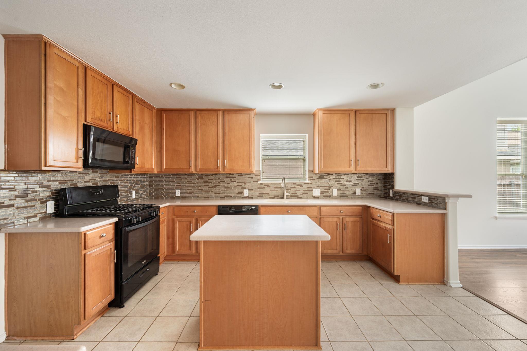 3902 Bonnie Ln, Round Rock, TX 78665