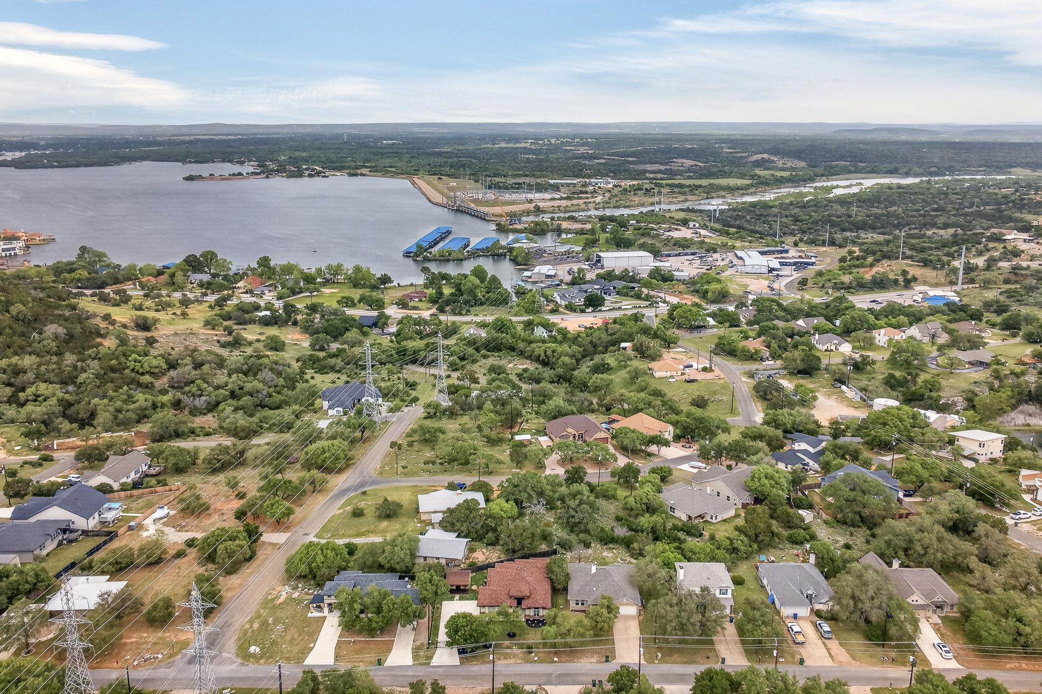 212 Knights Row Row, Cottonwood Shores, TX 78657