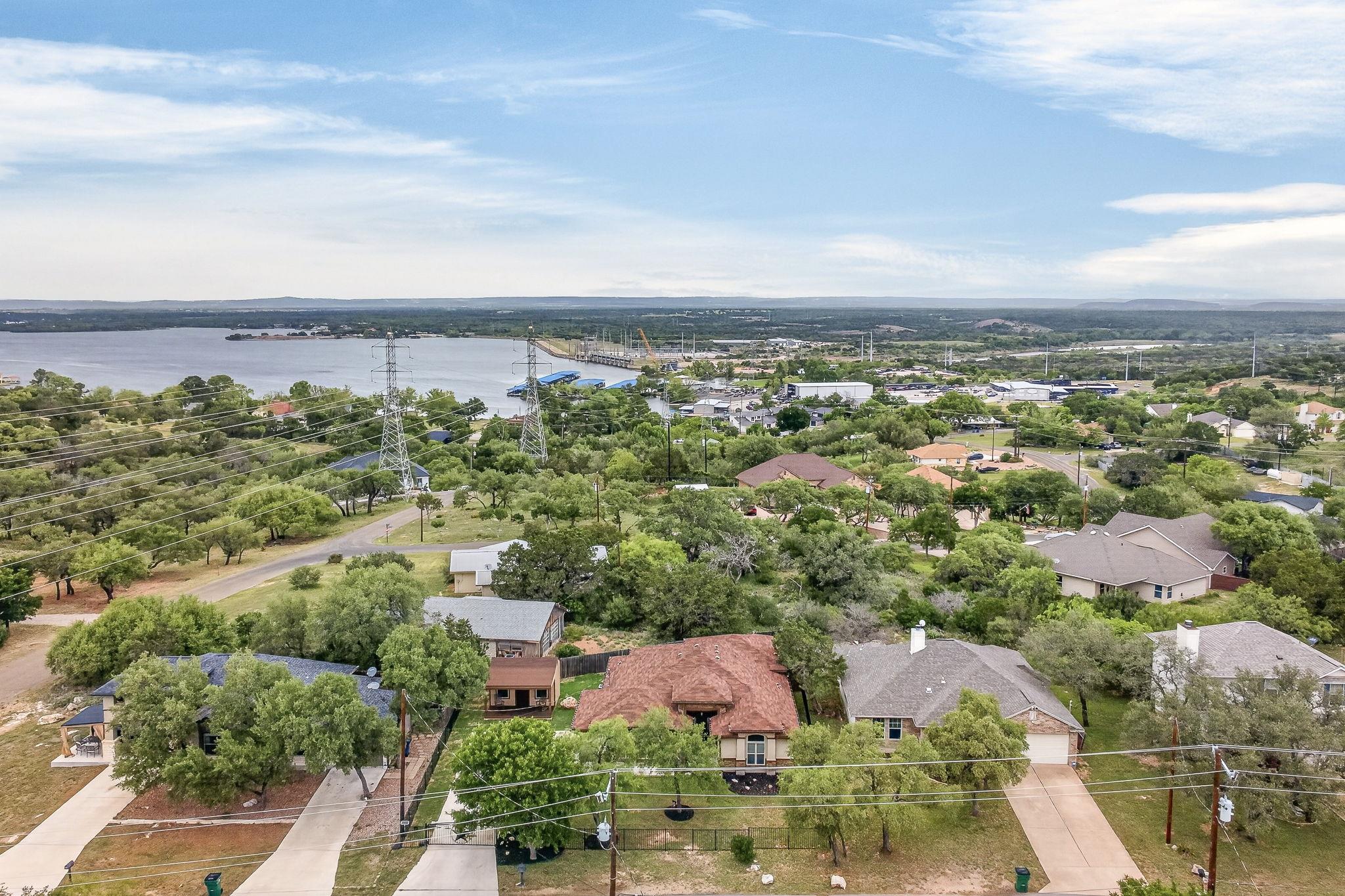 212 Knights Row Row, Cottonwood Shores, TX 78657