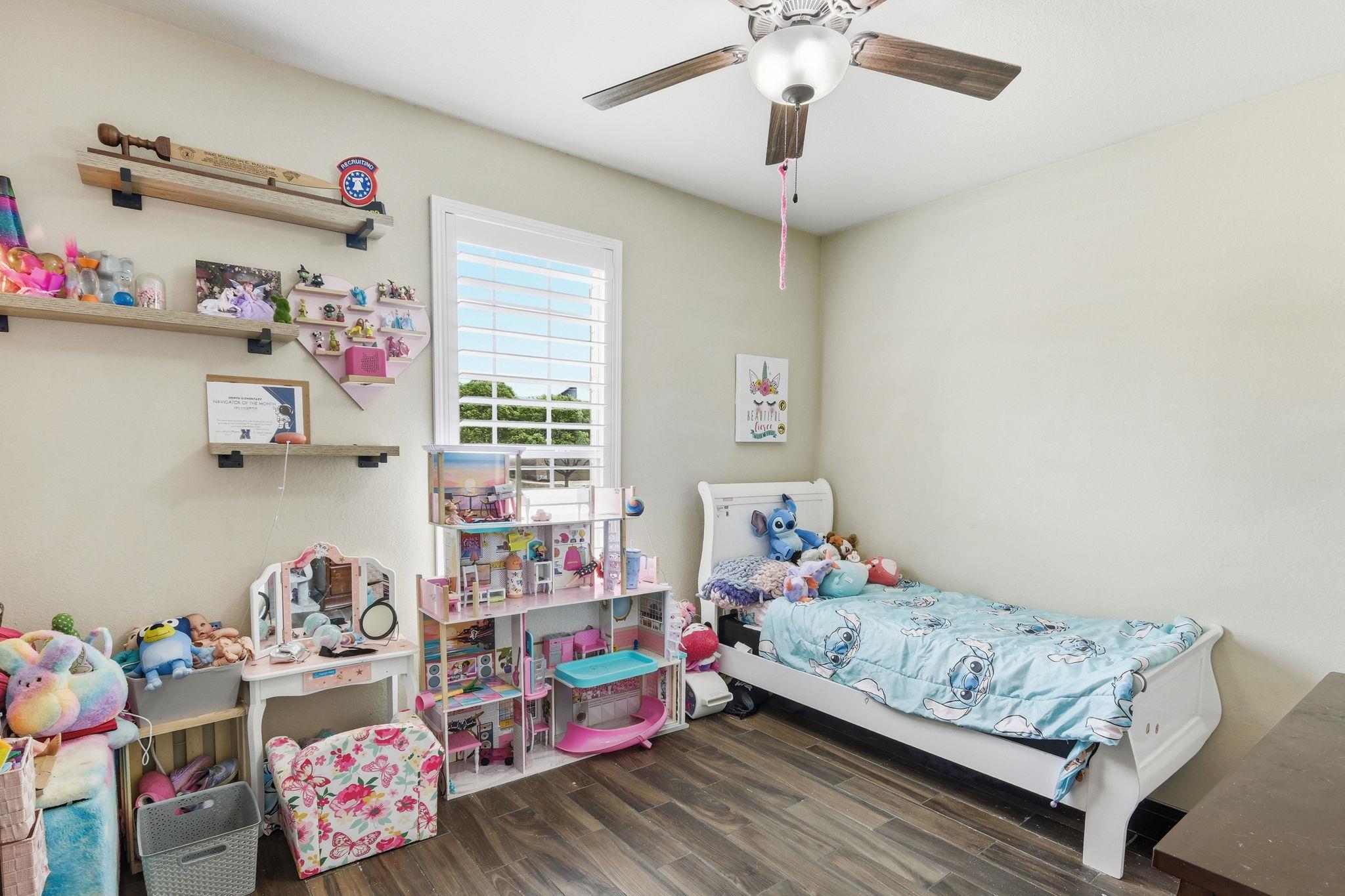 755 Hoot Owl Ln S, Leander, TX 78641