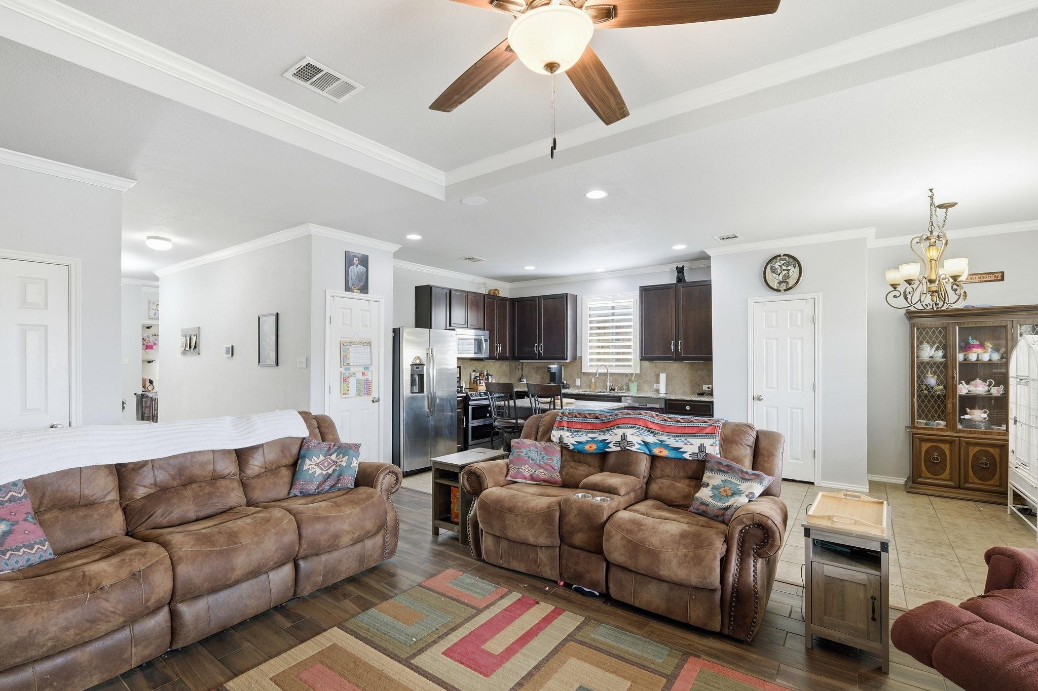 755 Hoot Owl Ln S, Leander, TX 78641