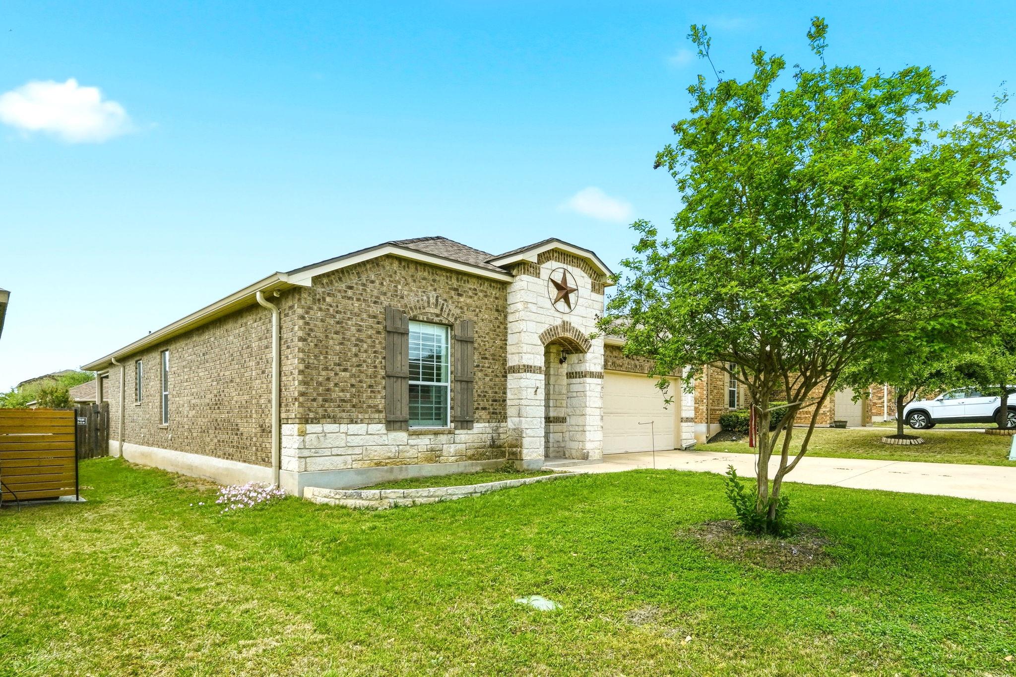 755 Hoot Owl Ln S, Leander, TX 78641