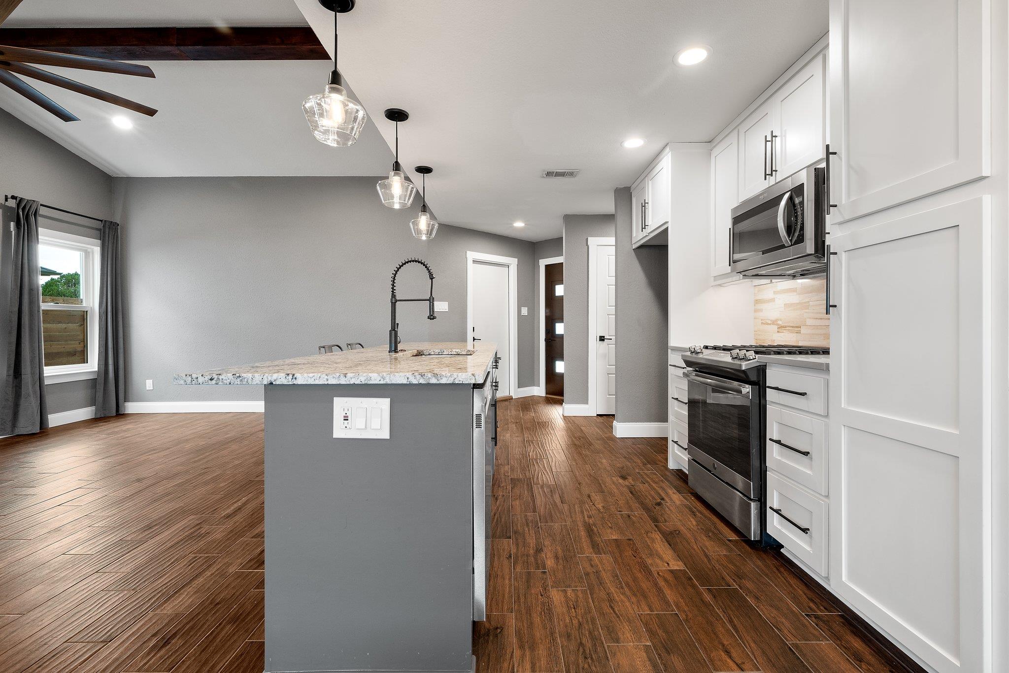 5143 Ganymede Dr, Austin, TX 78727