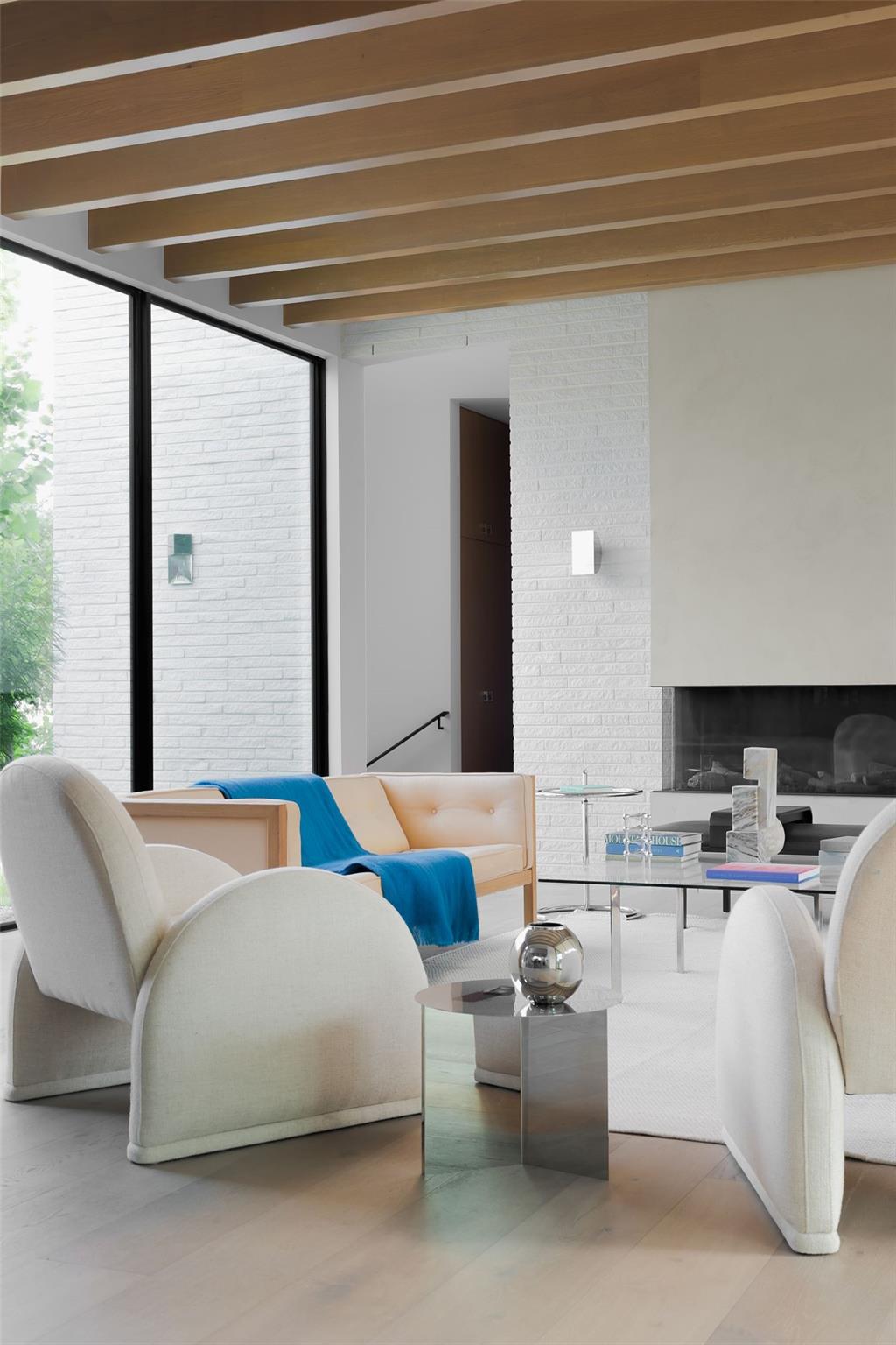 2106 Matthews Dr, Austin, TX 78703