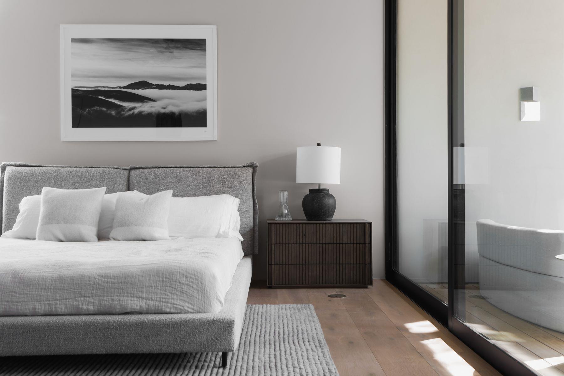 2106 Matthews Dr, Austin, TX 78703