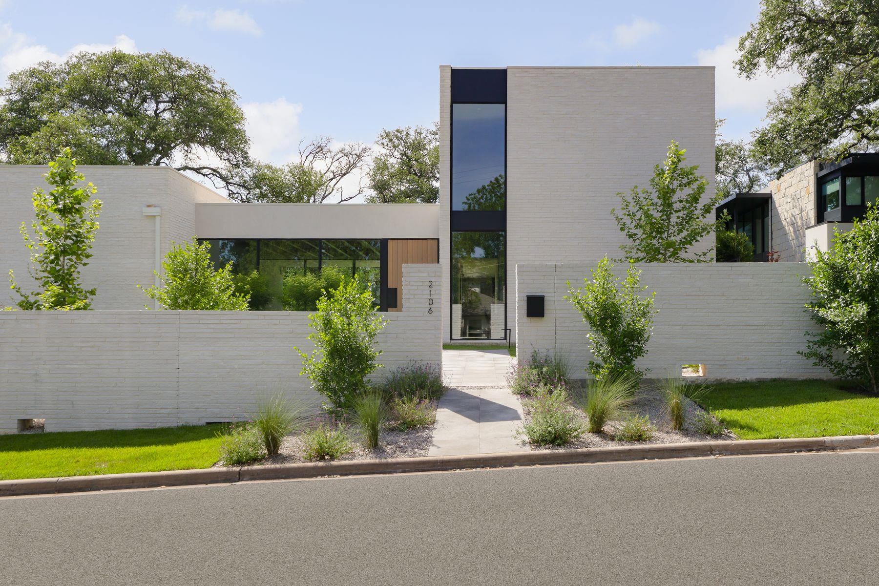 2106 Matthews Dr, Austin, TX 78703