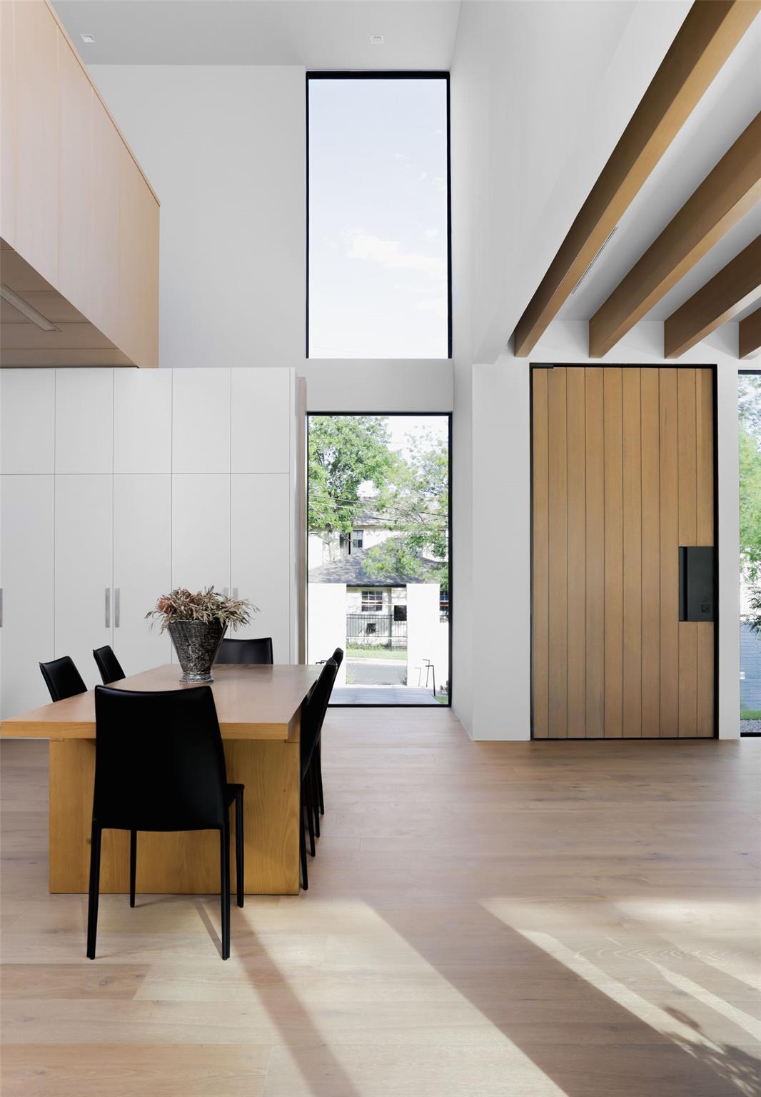 2106 Matthews Dr, Austin, TX 78703