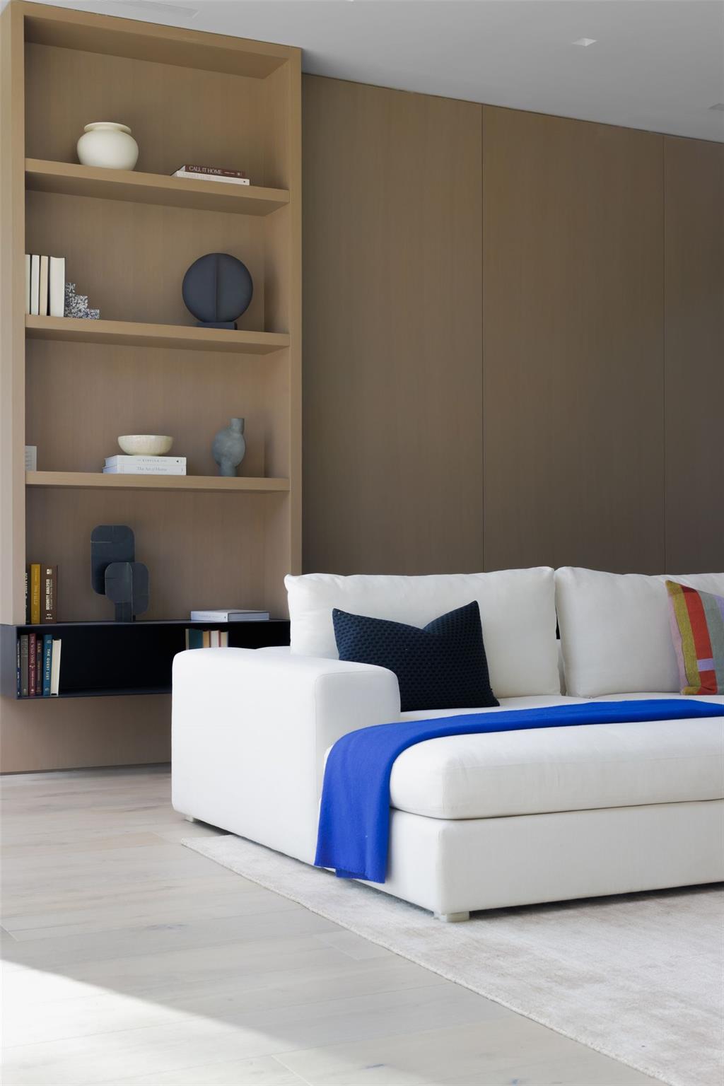 2106 Matthews Dr, Austin, TX 78703