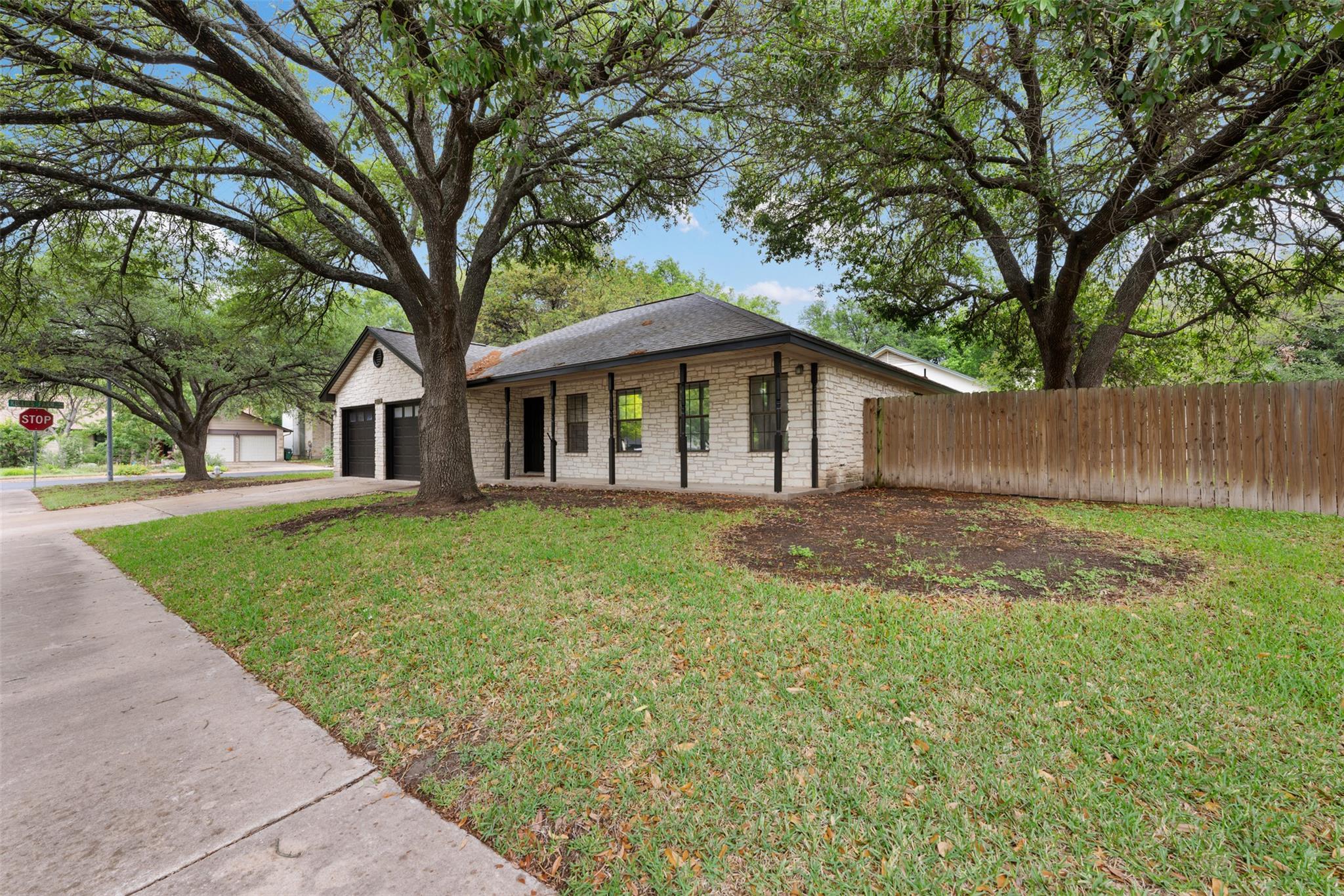 2306 Alimony Cv, Austin, TX 78727