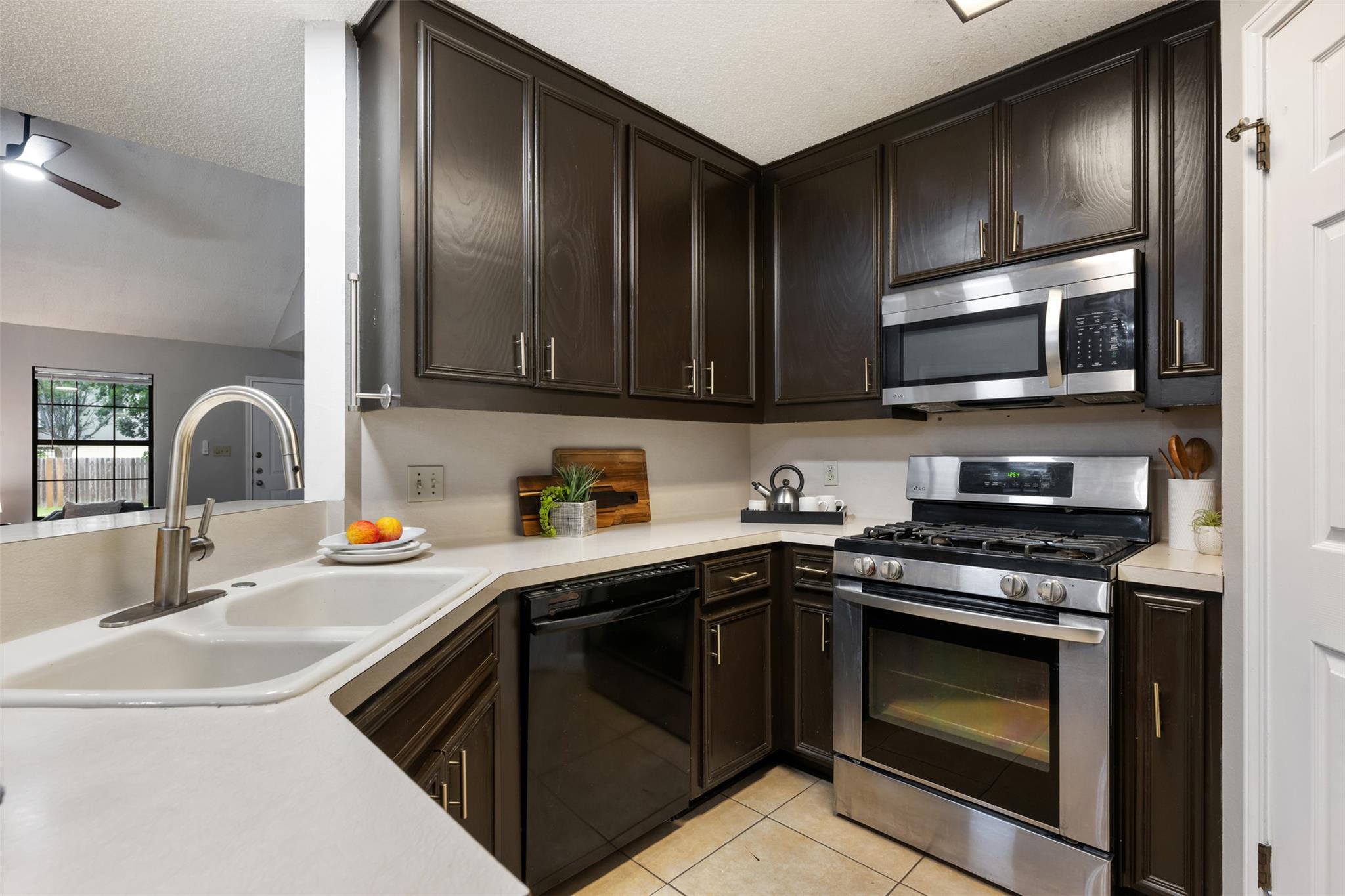 2306 Alimony Cv, Austin, TX 78727