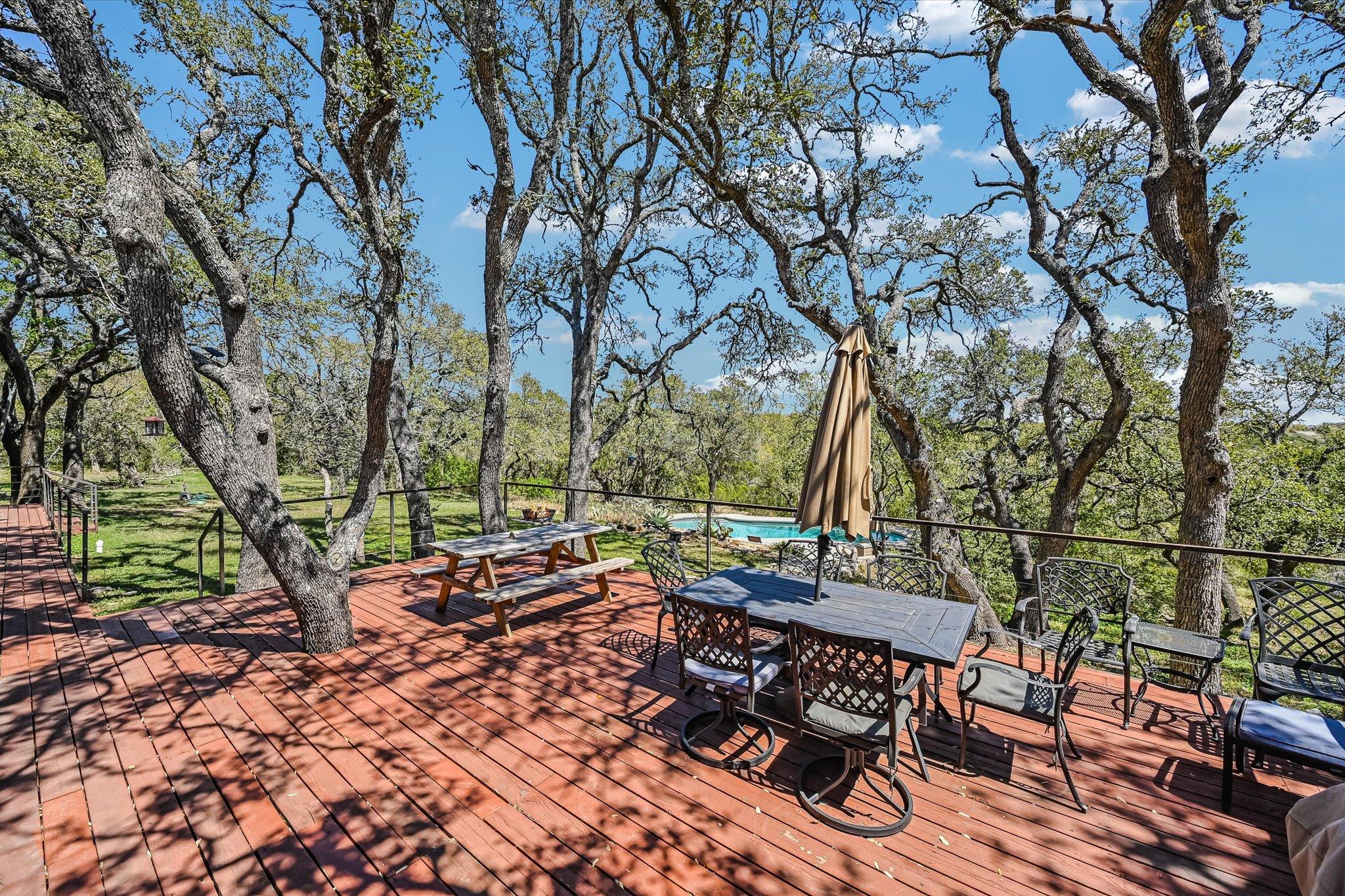 411 Whitetail Ridge Rd, Dripping Springs, TX 78620