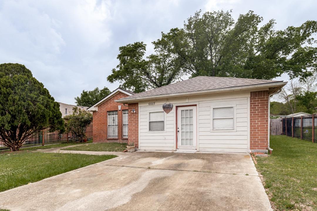 10007 Raymondville Rd, Houston, TX 77093