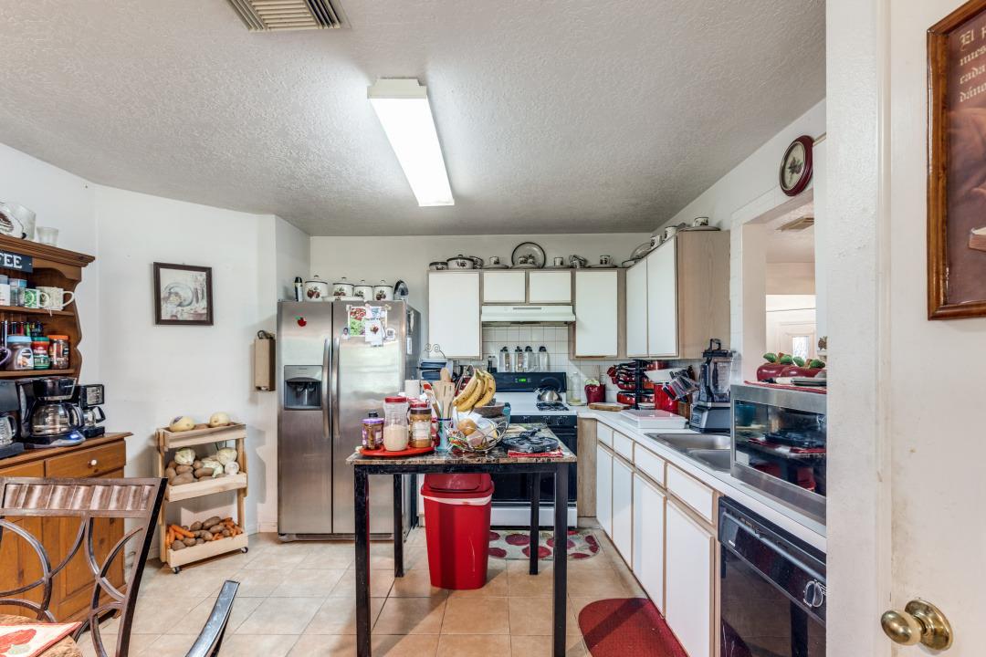 10007 Raymondville Rd, Houston, TX 77093